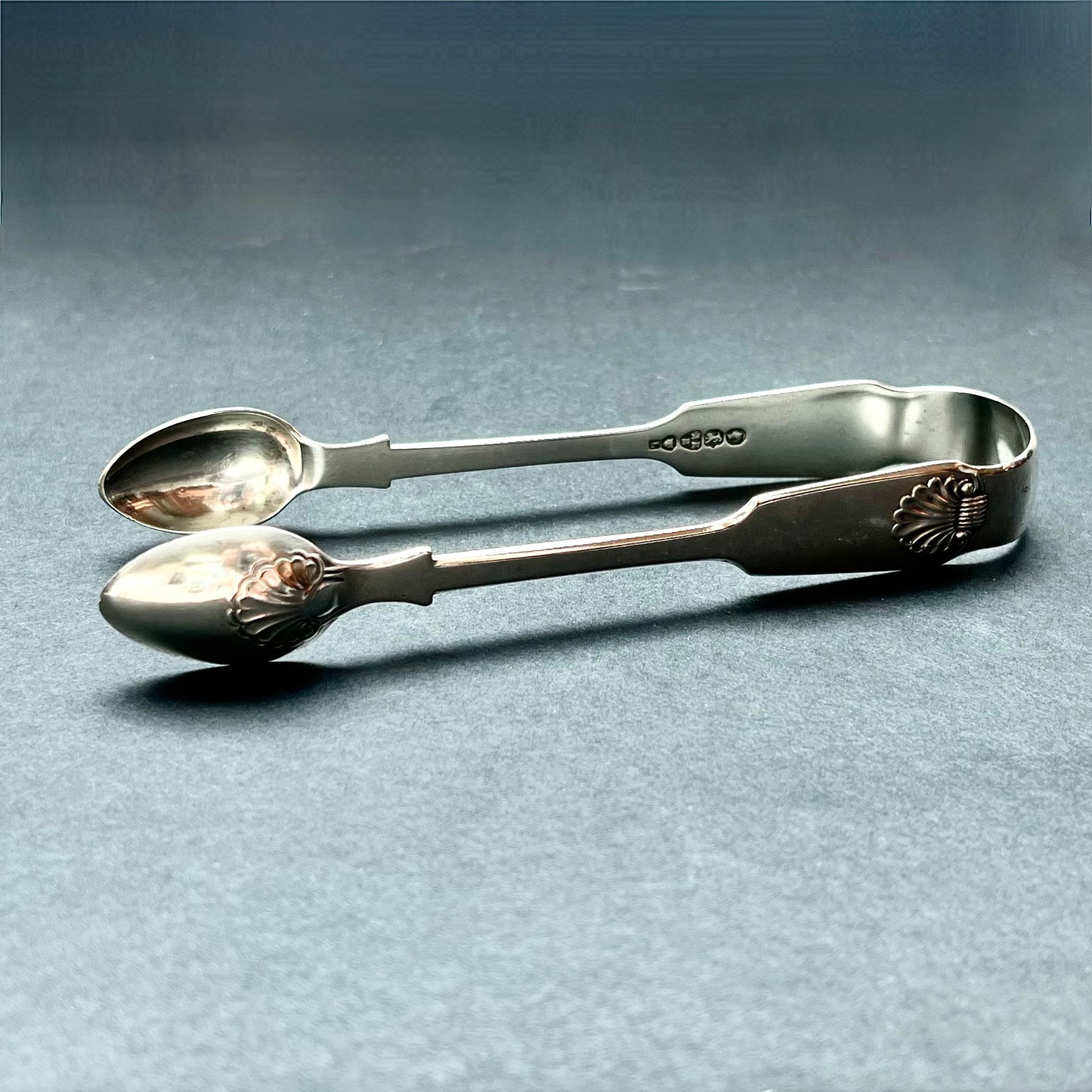 Victorian provincial sterling silver tongs with thick gauge and crisp hallmarks. Thomas Sewell I, Newcastle, 1850