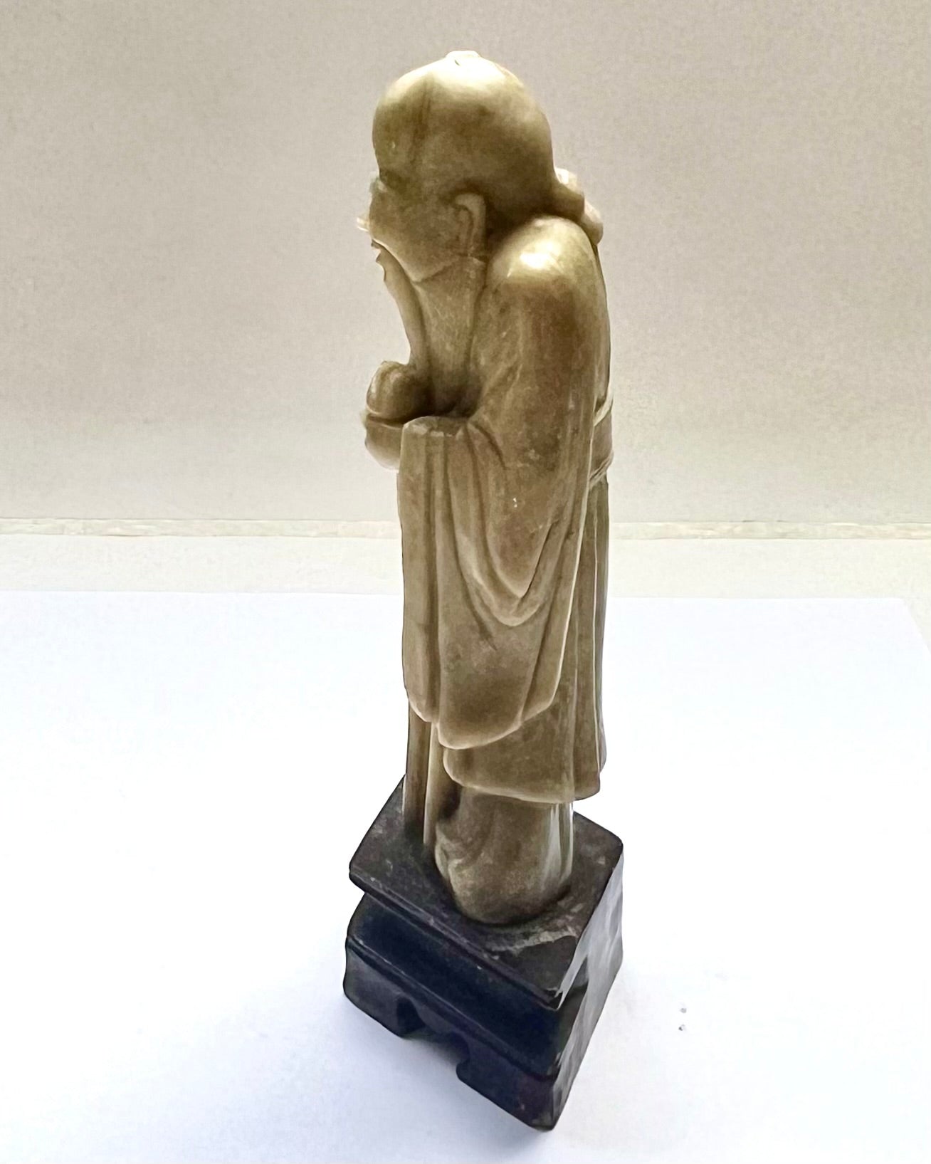 复古中国蓝田玉寿老雕像,寿星。蛇纹石
