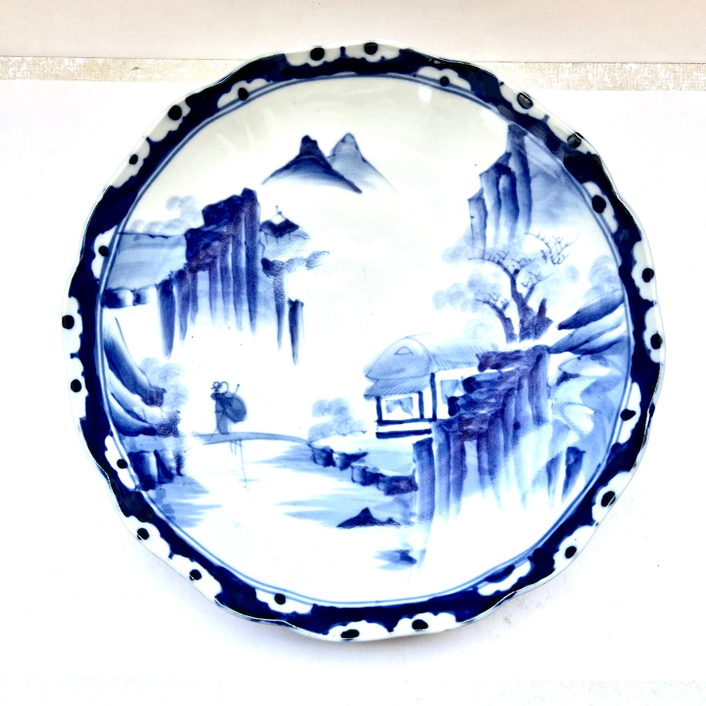 Lovely Edo period late 18th to early 19th century Japanese porcelain shallow bowl, 4 available