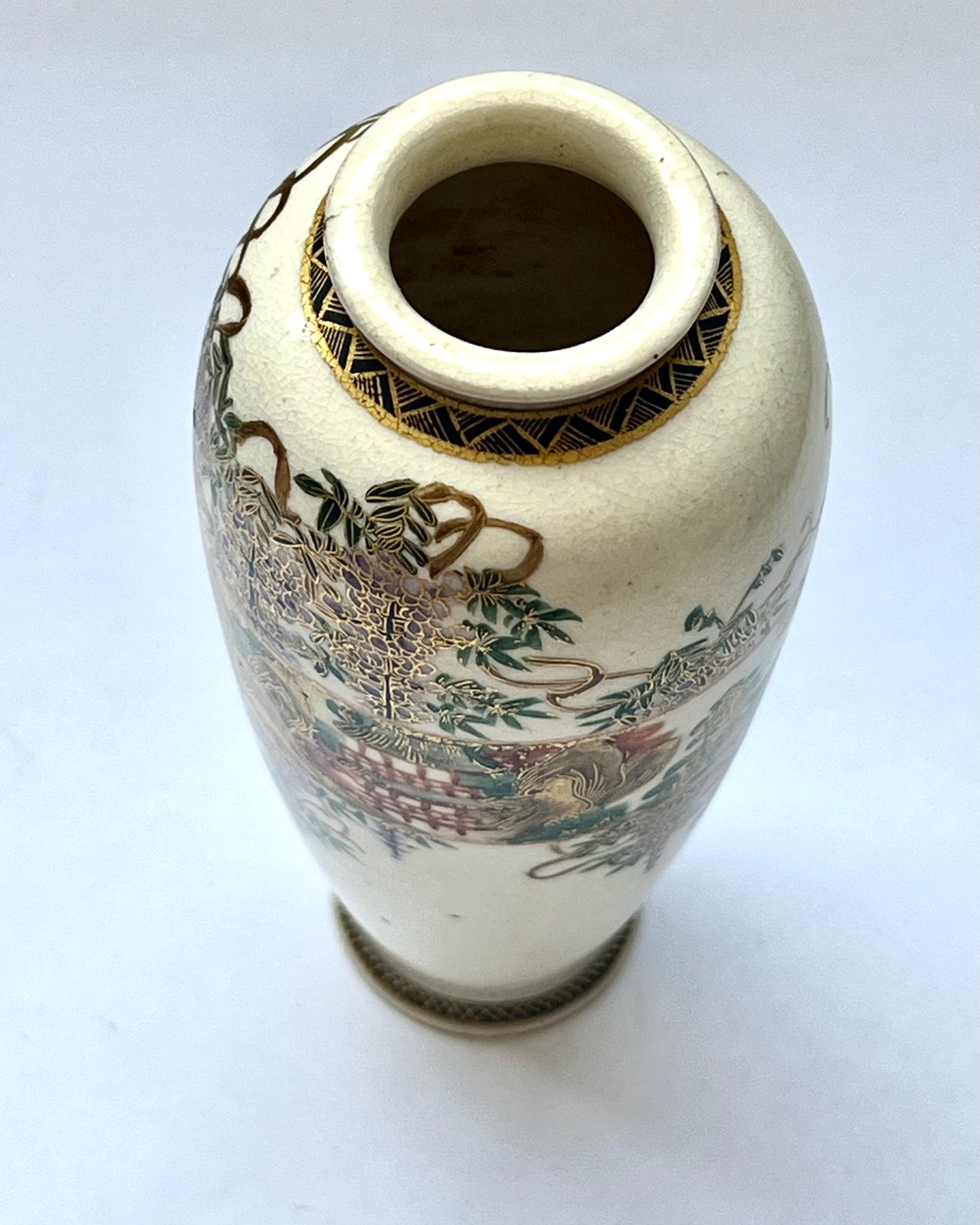 Antique Satsuma porcelain vase circa Meiji period, mid to late 19th century