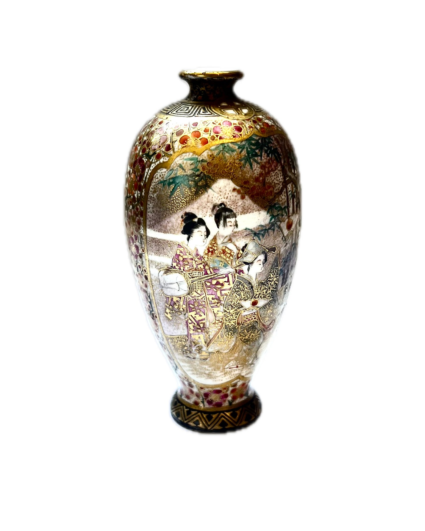 Antique Satsuma porcelain vase circa Meiji period, mid to late 19th century