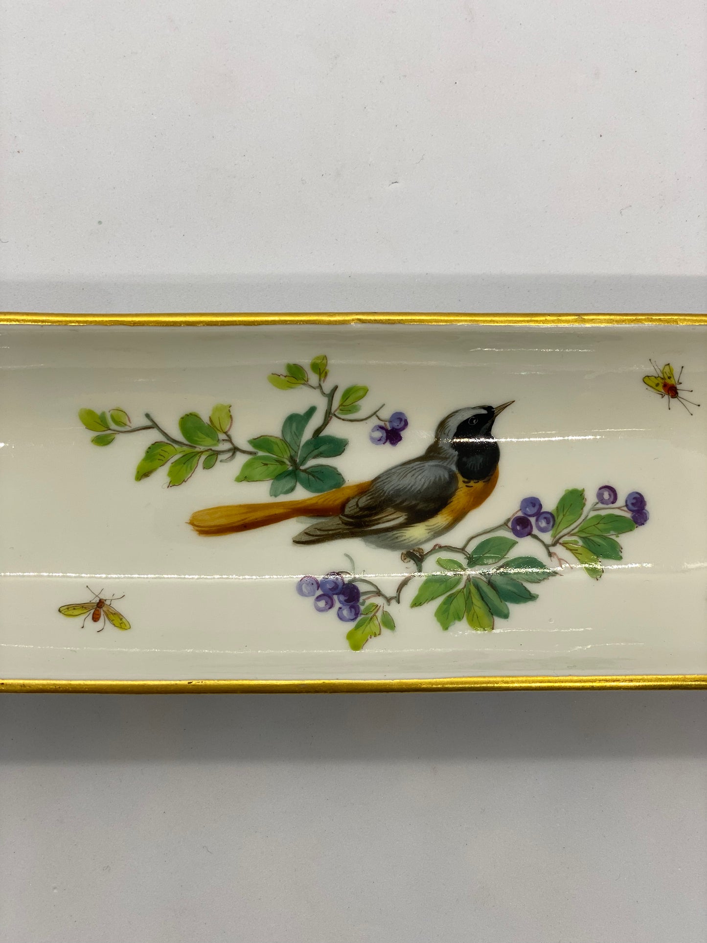 Precioso y raro plato para alfileres de Meissen del siglo XIX