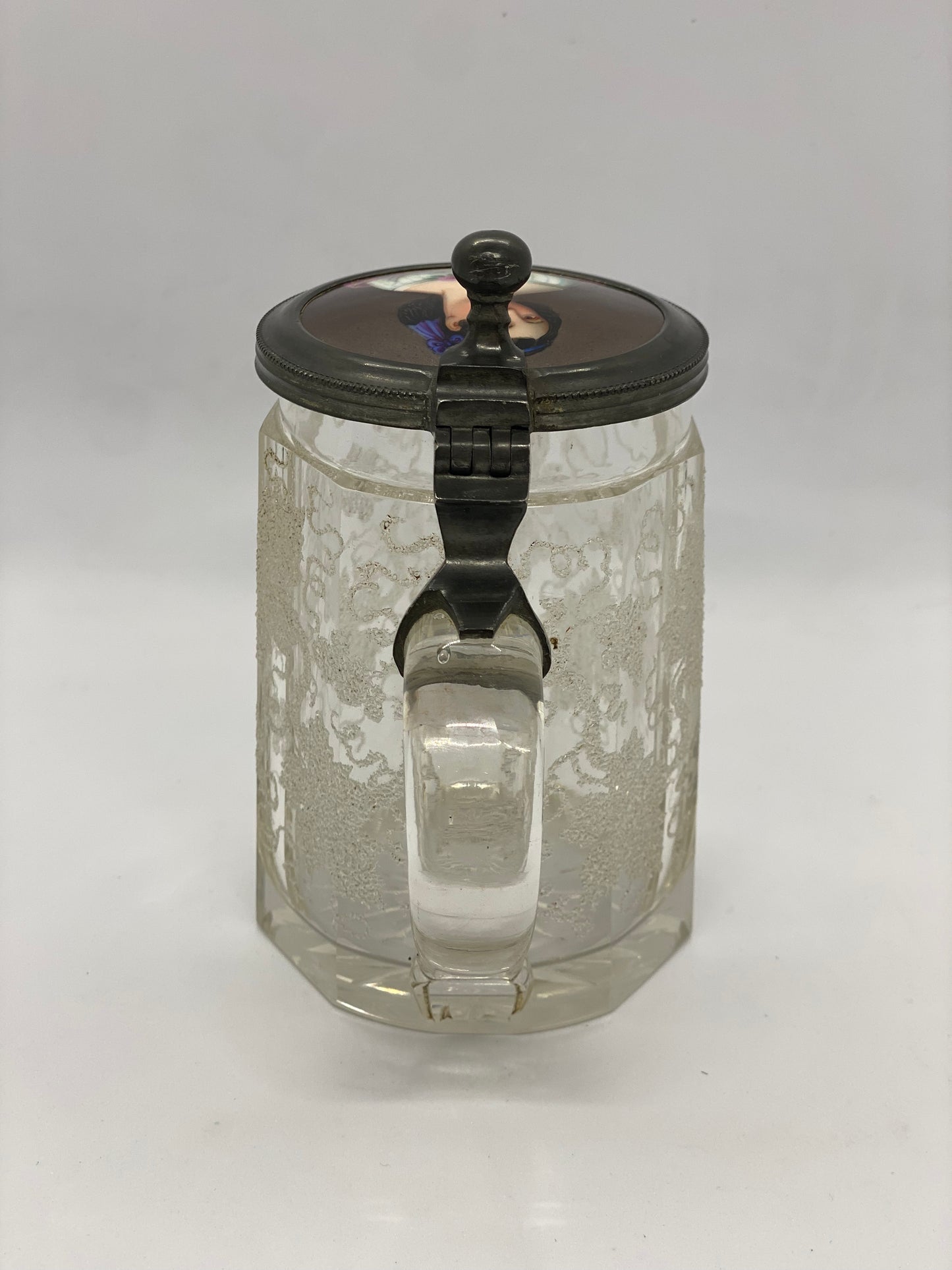 Jarra de cristal de Europa continental del siglo XIX (con placa de porcelana pintada a mano)