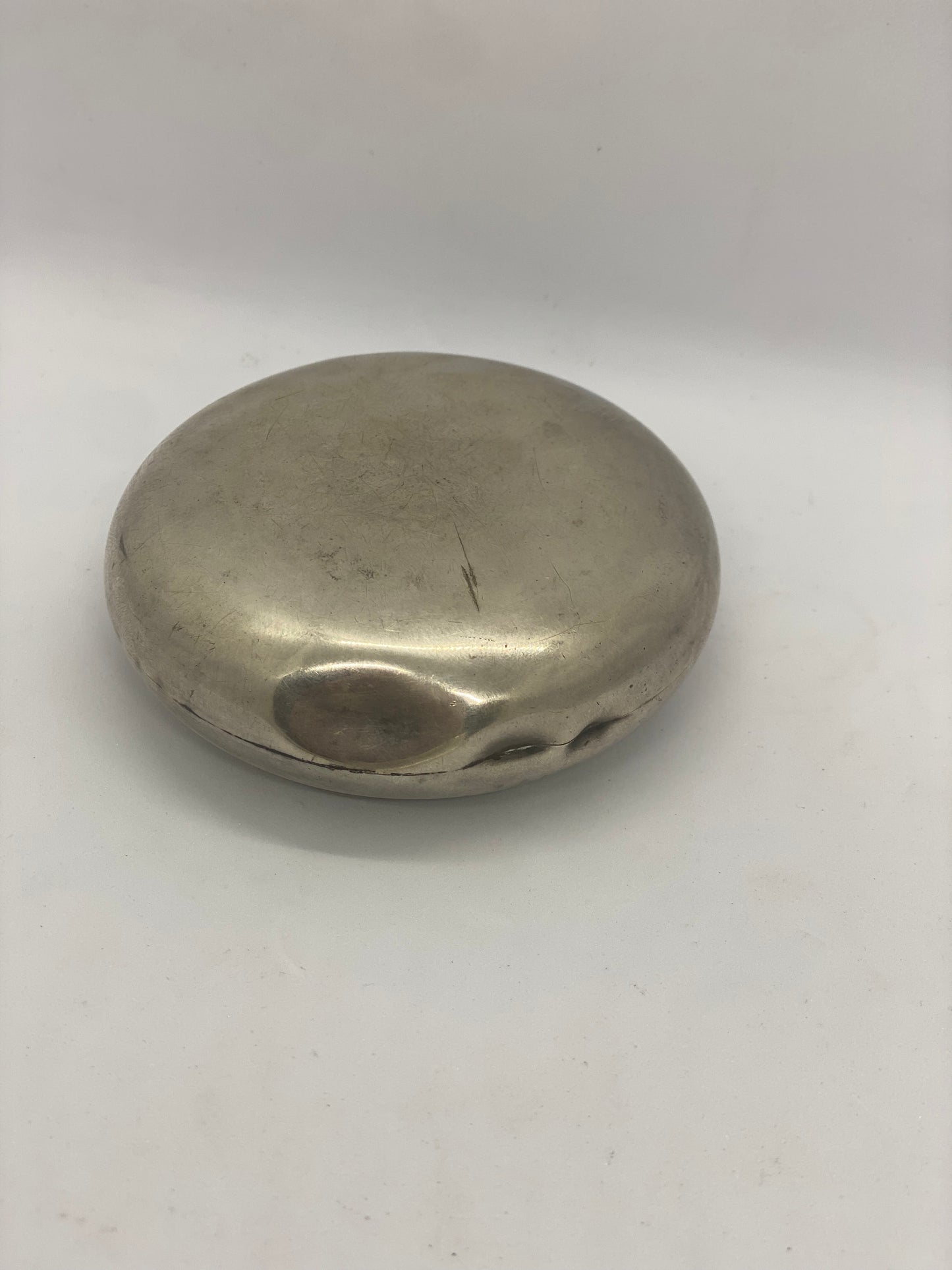 古董 Walker and Hall 纯银烟草盒,约 1905 年