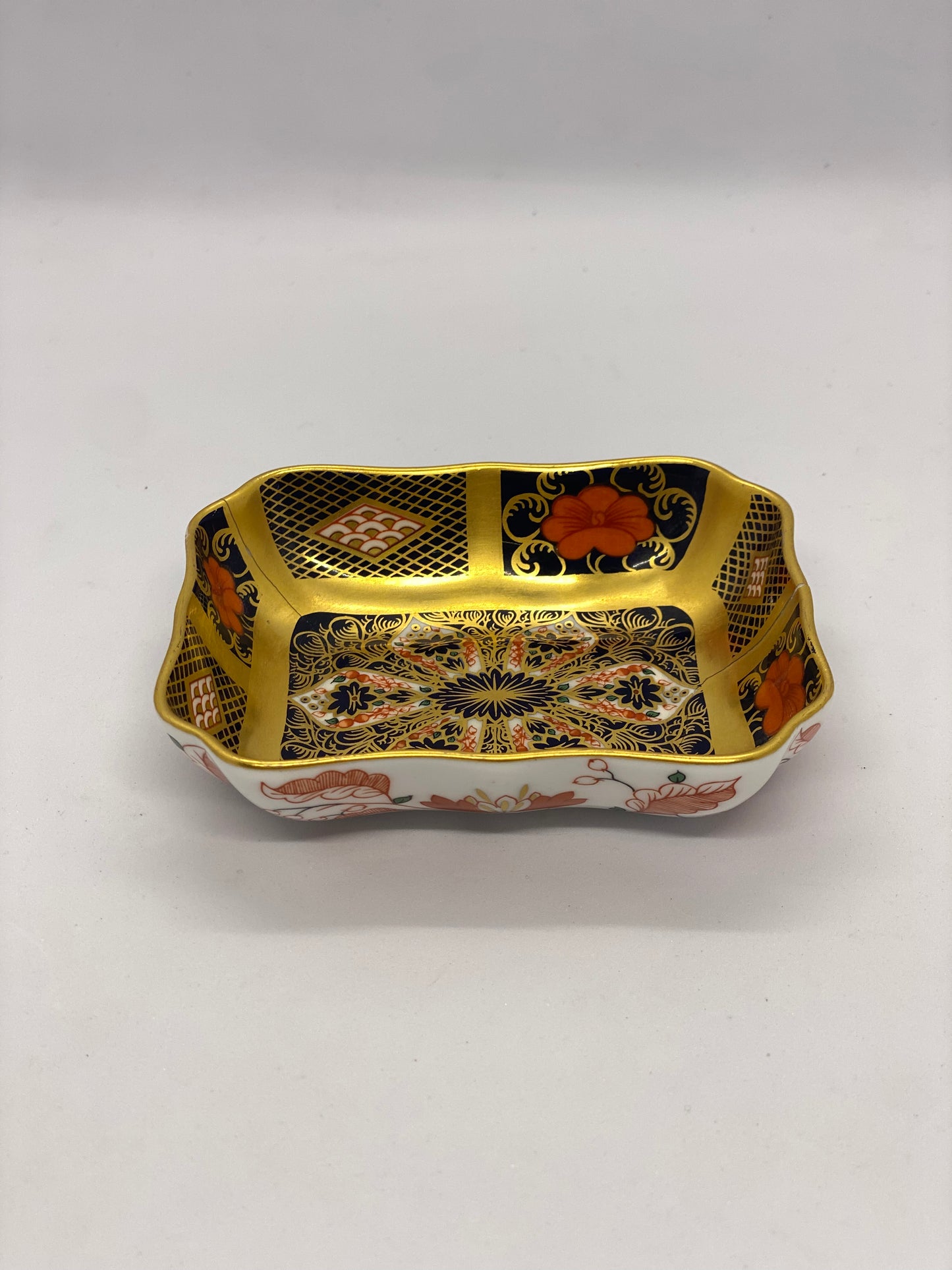 Plato de baratijas vintage Royal Crown Derby con patrón Imari antiguo TAL CUAL