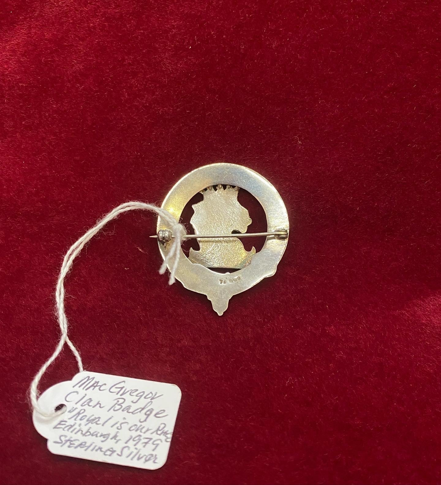 具有重要收藏价值的苏格兰麦格雷戈家族银质胸针