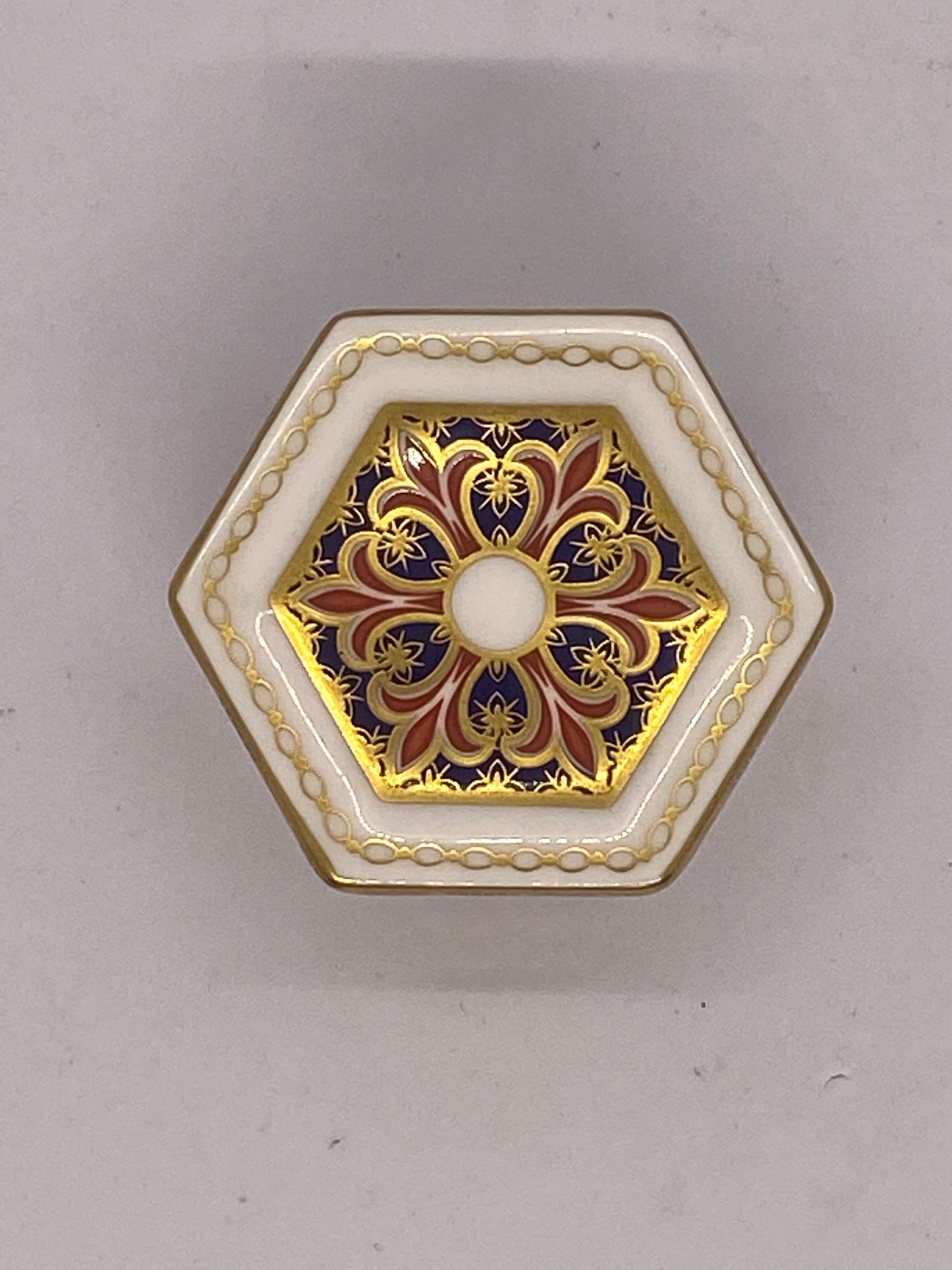 Vintage Royal Crown Derby Octagonal Shaped Imari Style Pill Box / Trinket Pot