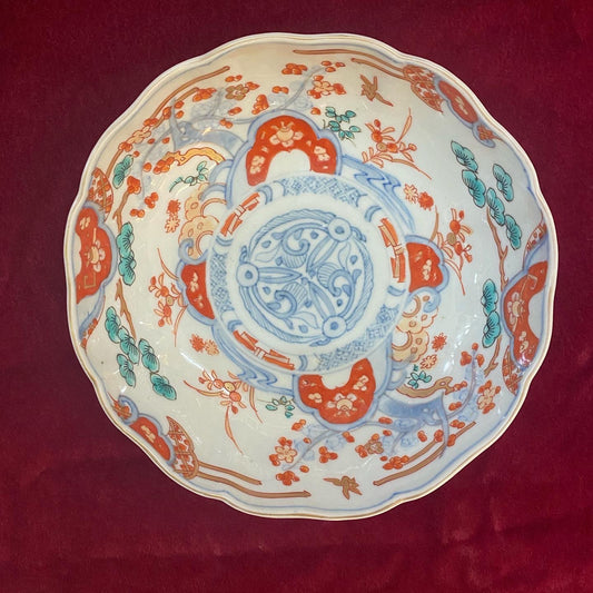 Cuenco japonés Kutaniware del período Meiji temprano