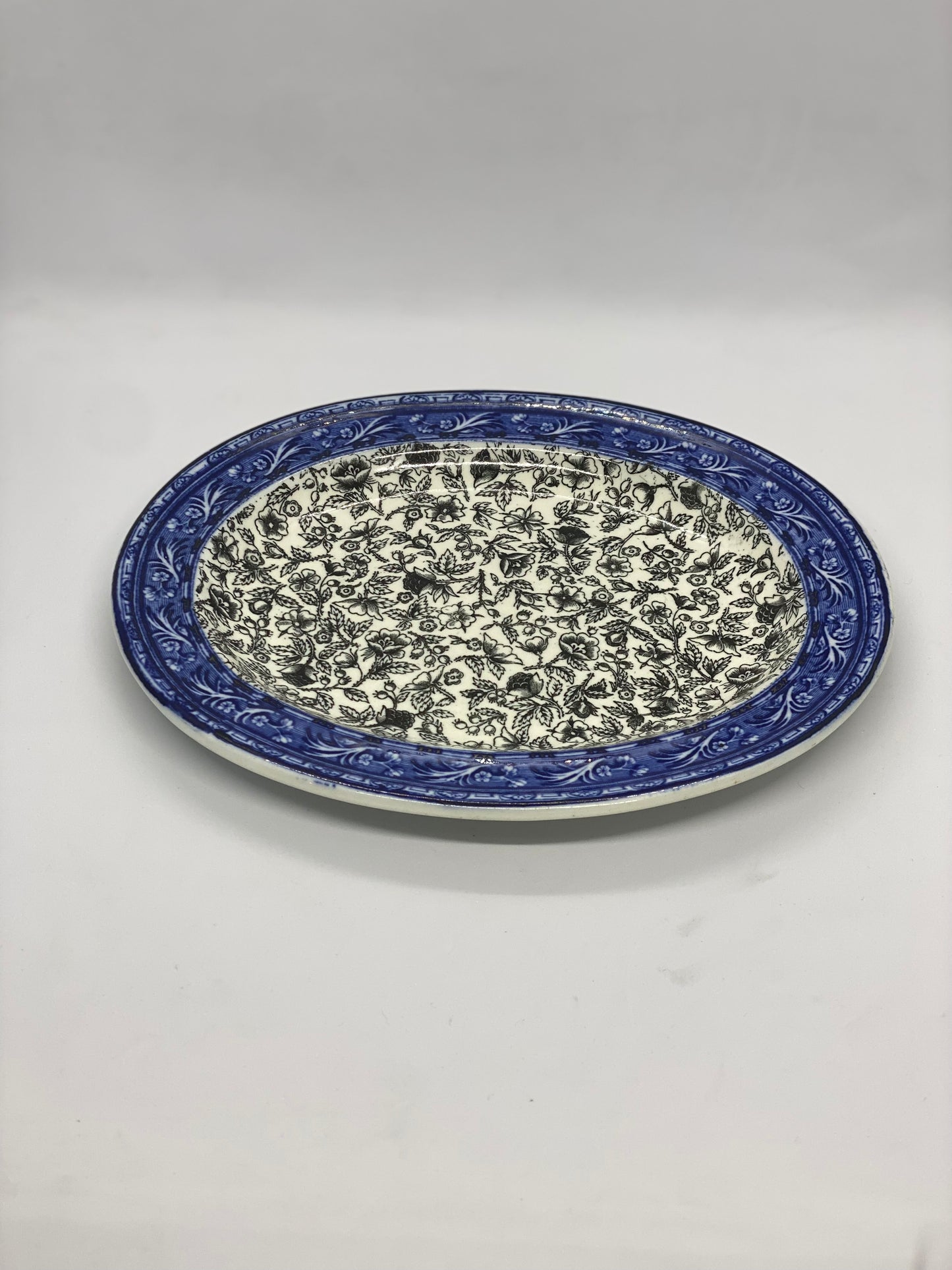 #2 - Bandeja antigua Wedgwood con un inusual estampado de cachemira índigo y negro