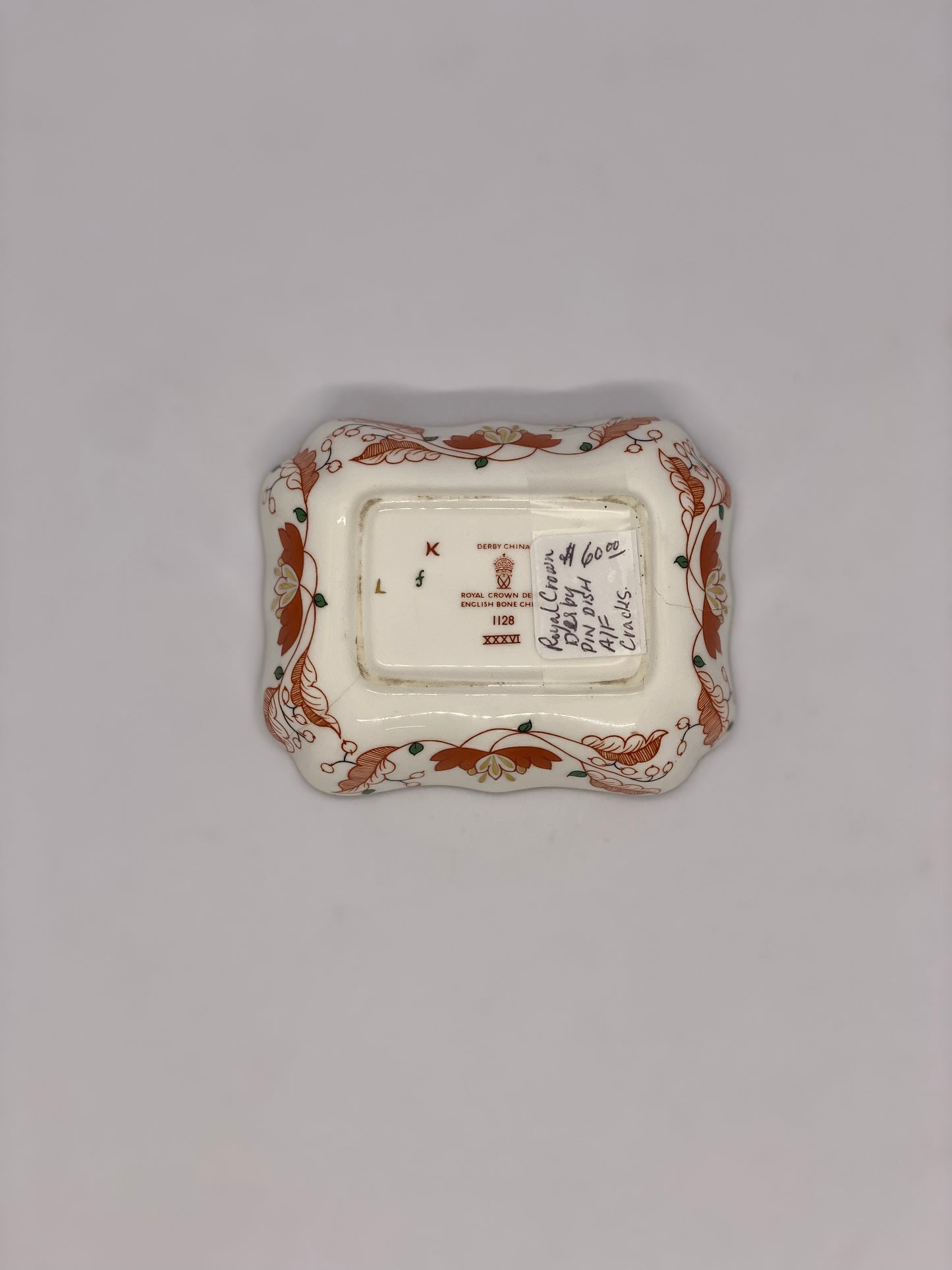 Plato de baratijas vintage Royal Crown Derby con patrón Imari antiguo TAL CUAL
