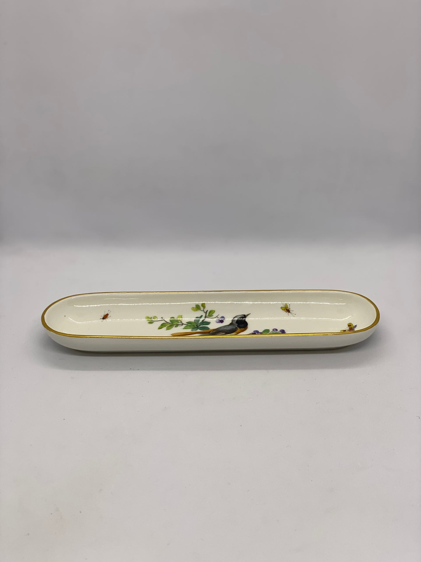 Precioso y raro plato para alfileres de Meissen del siglo XIX