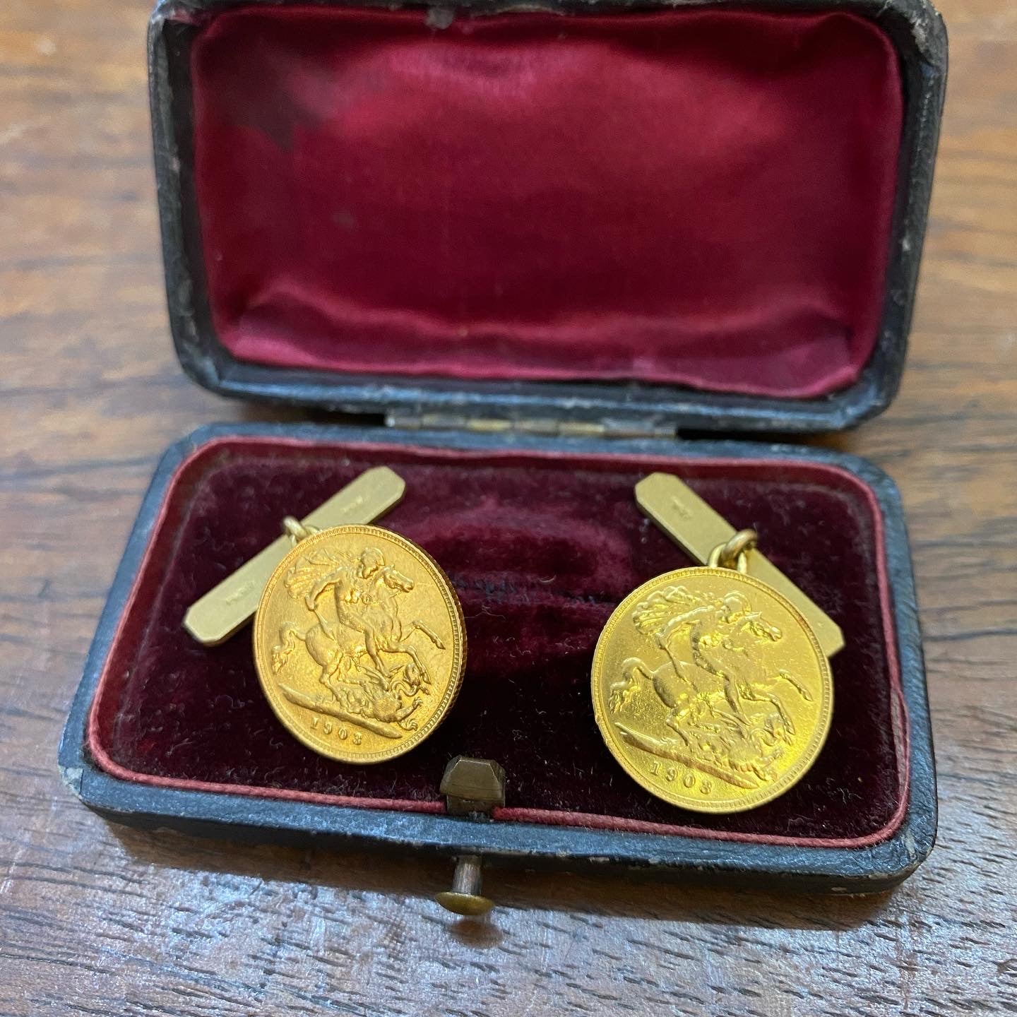 Edwardian 22ct Gold Half-Sovereign Cufflinks