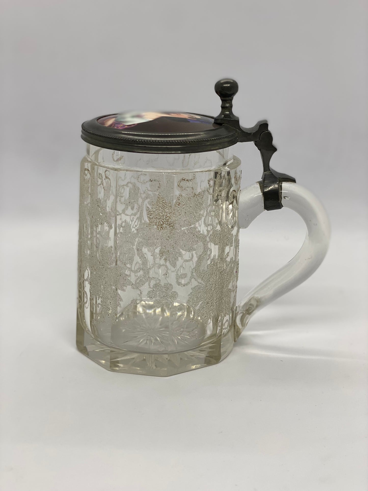 Jarra de cristal de Europa continental del siglo XIX (con placa de porcelana pintada a mano)