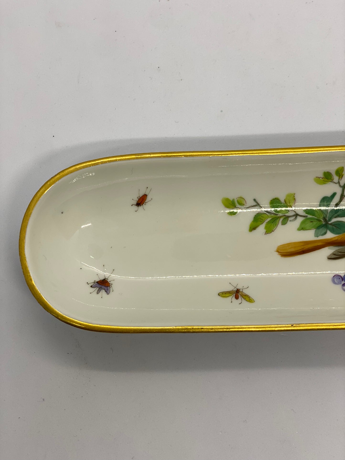 Precioso y raro plato para alfileres de Meissen del siglo XIX