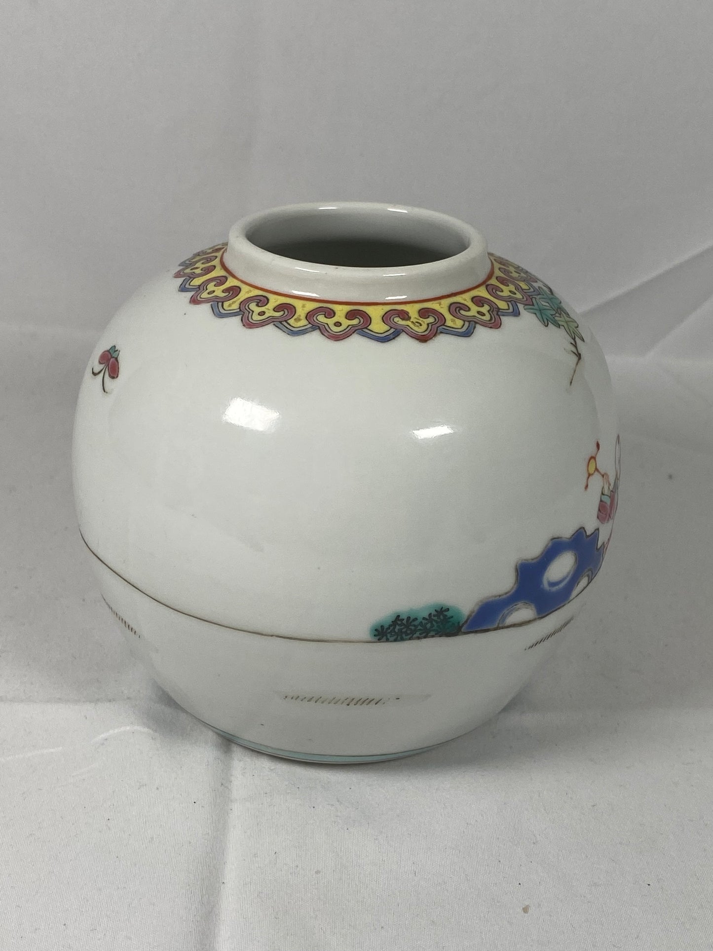 Midcentury 1960s Jingdezhen ginger jar, Amoy Canning Corporation, Missing Lid