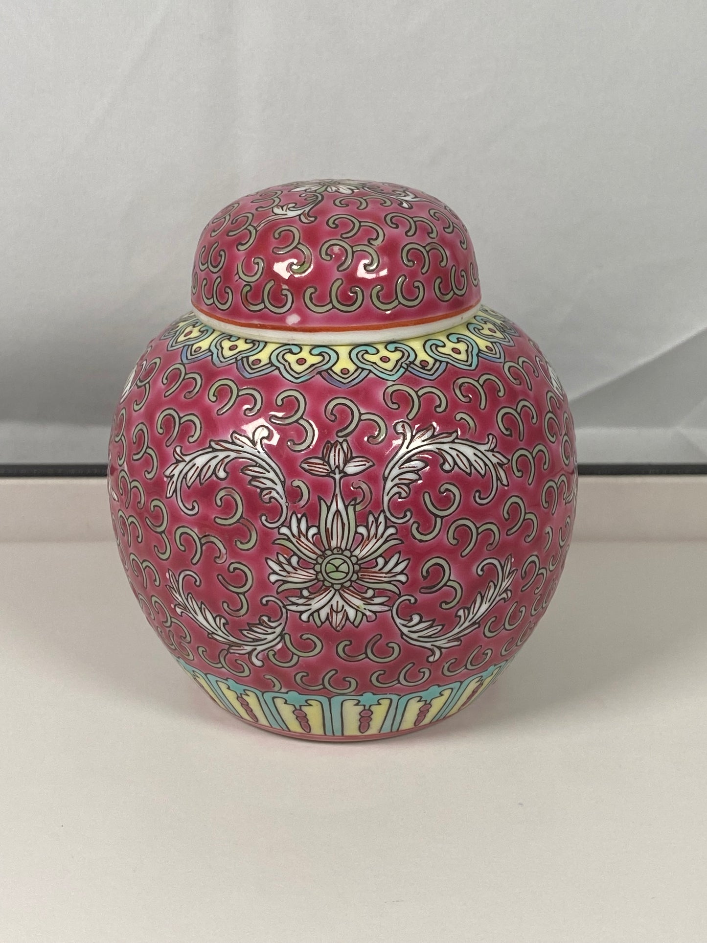Midcentury 1960s Lidded Jingdezhen Ginger Jar