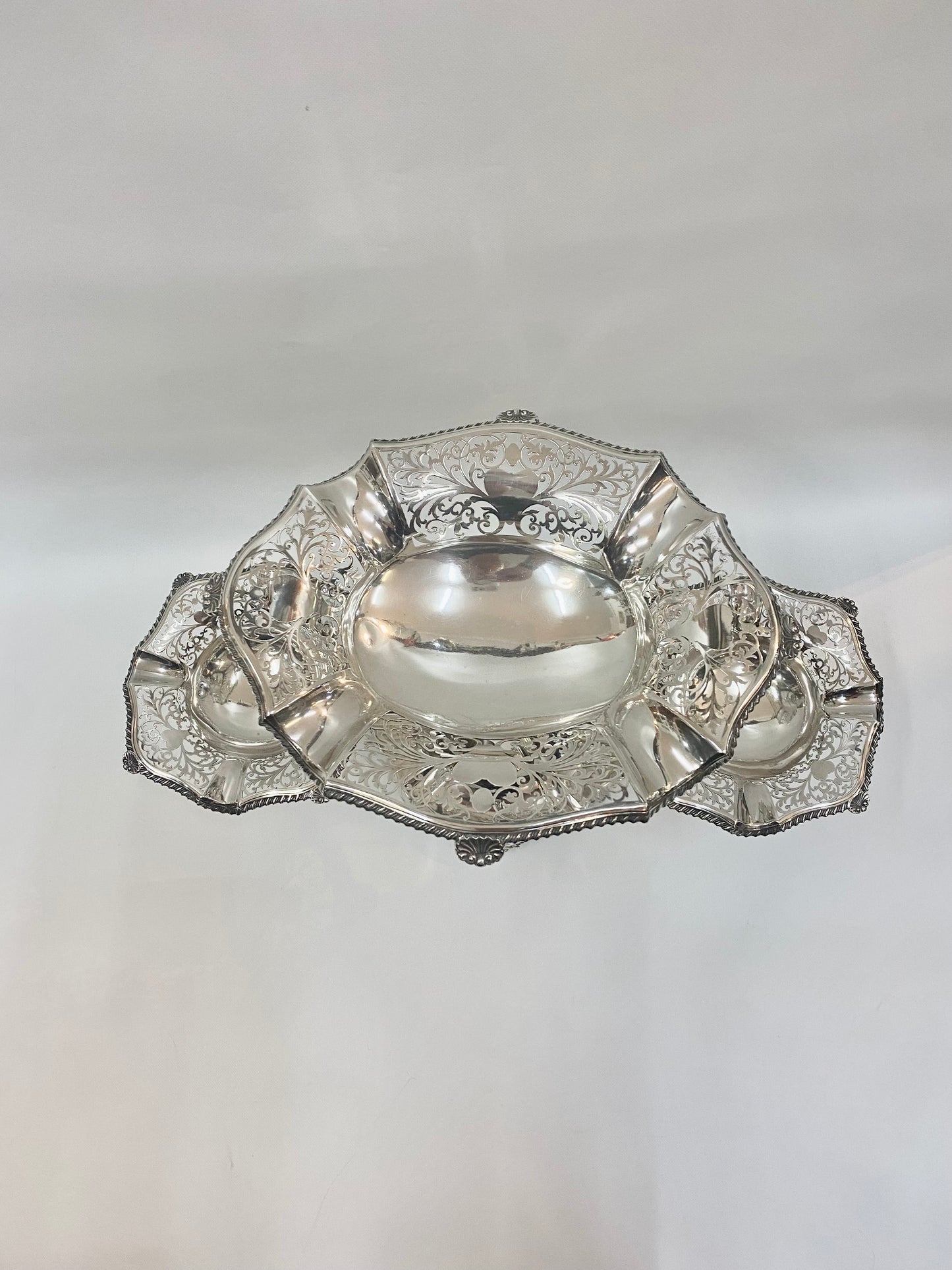 Monumental George V Hardy Brothers Fine Sterling Silver Epergne, Birmingham 1912