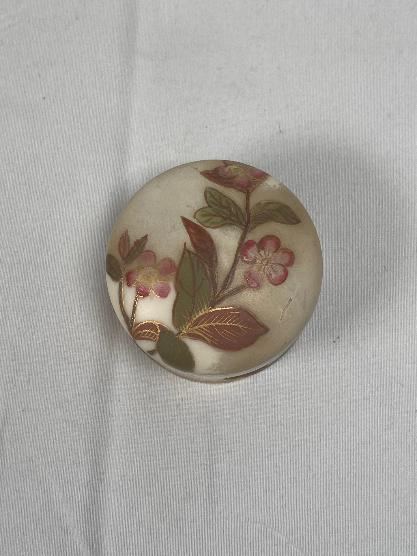 Maceta de popurrí de porcelana Royal Worcester color marfil ruborizado de finales de la época victoriana