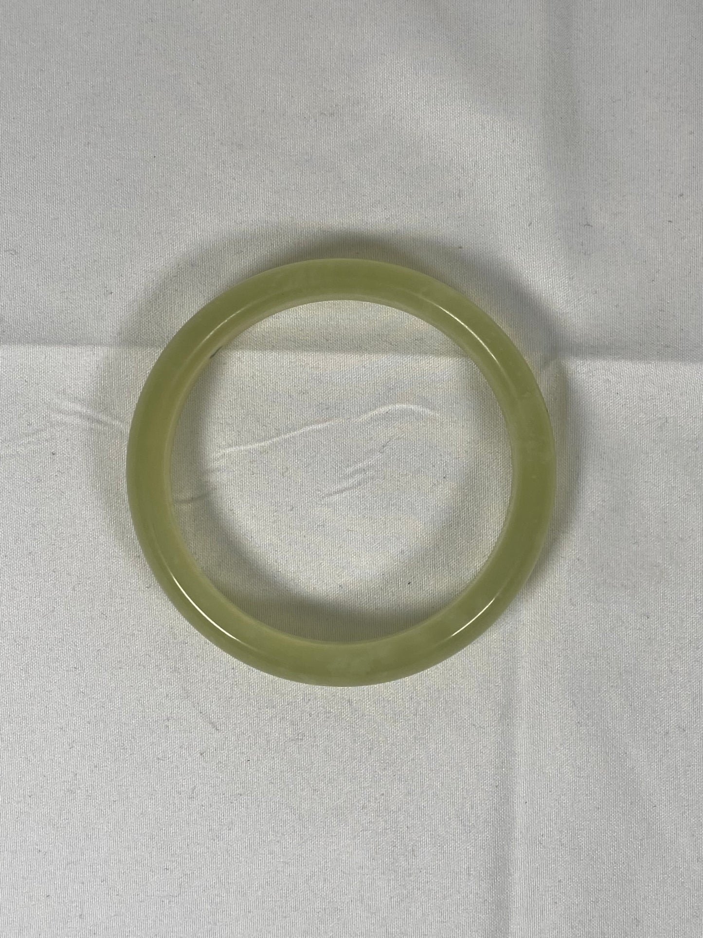 复古中国绿石手镯,可能是绿玉髓