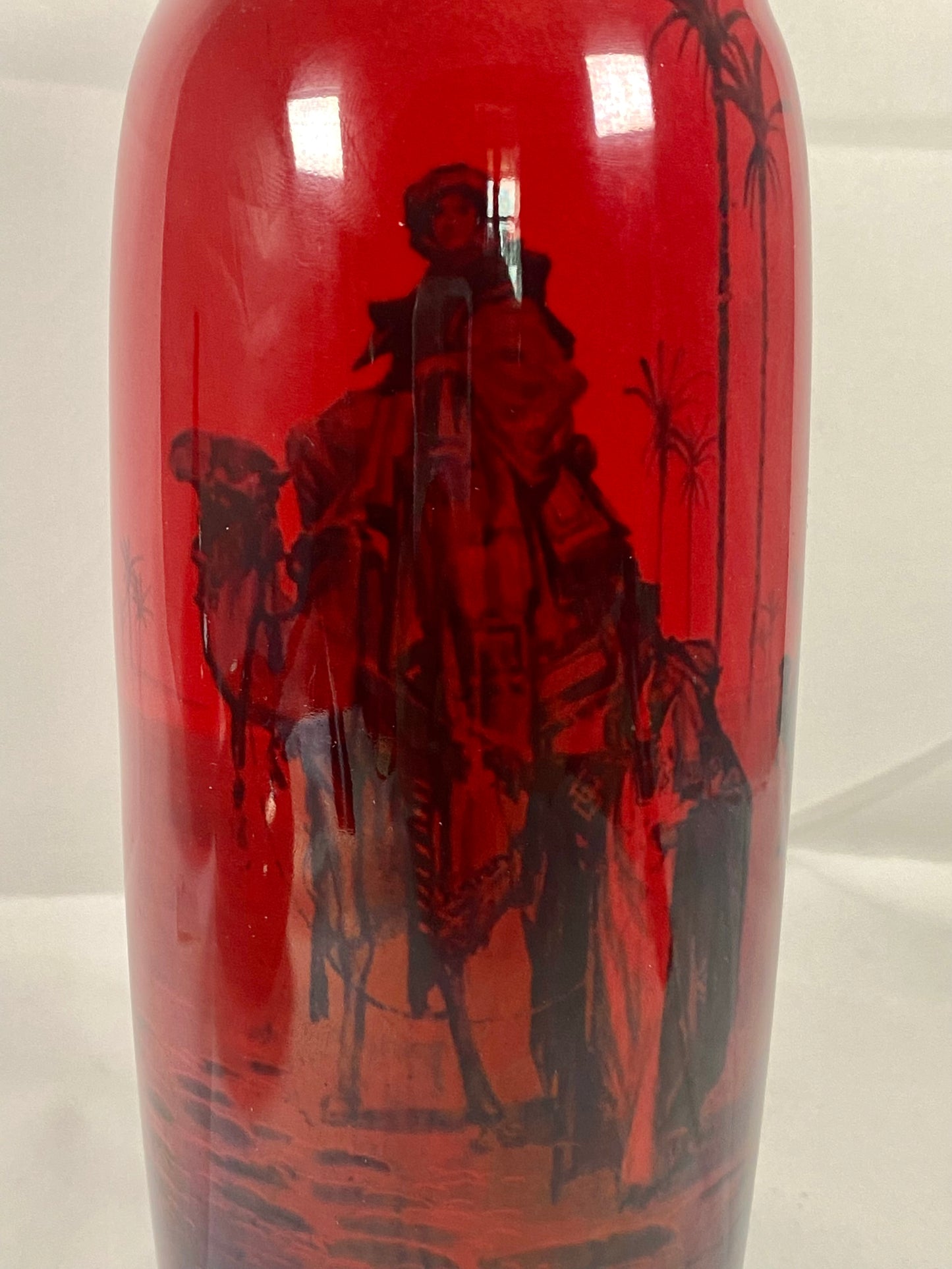 1910-20 年代罕见早期皇家道尔顿火焰陶器圆柱花瓶,埃及/开罗场景