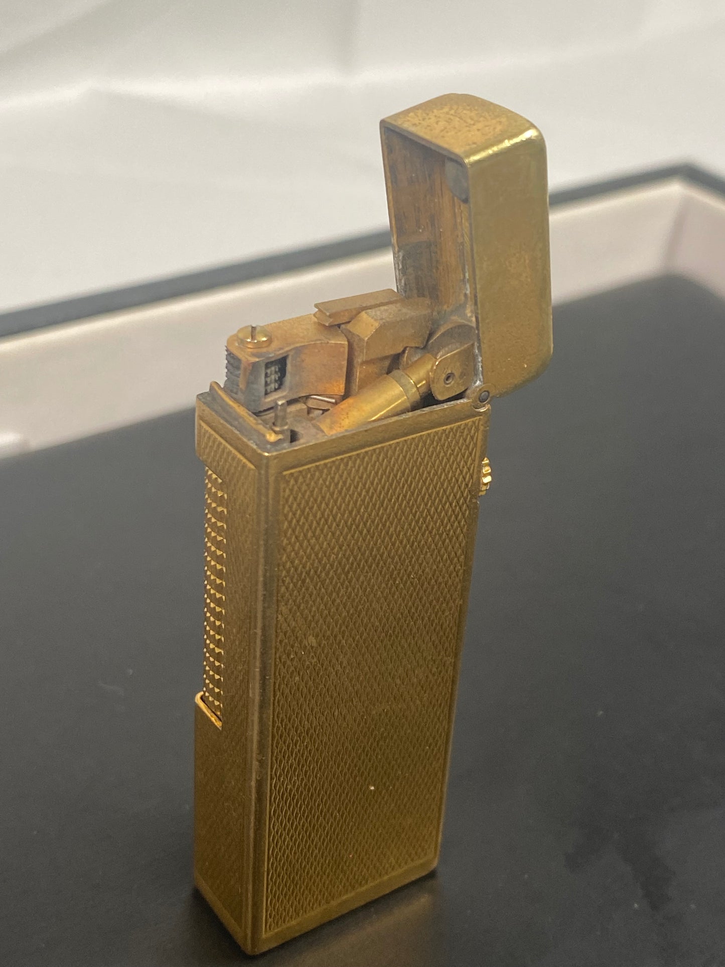 Iconic and Rare Vintage Rollagas Dunhill Gold-Plated Luxury Lighter, 1956-1960 Model, as seen in James Bond