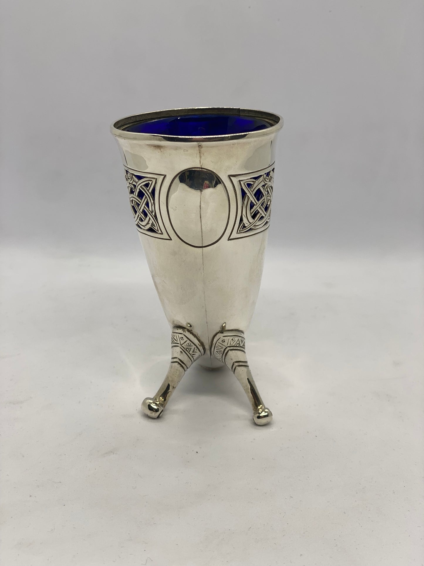 古董纯银都柏林聚宝盆花瓶,标记为 1912 年