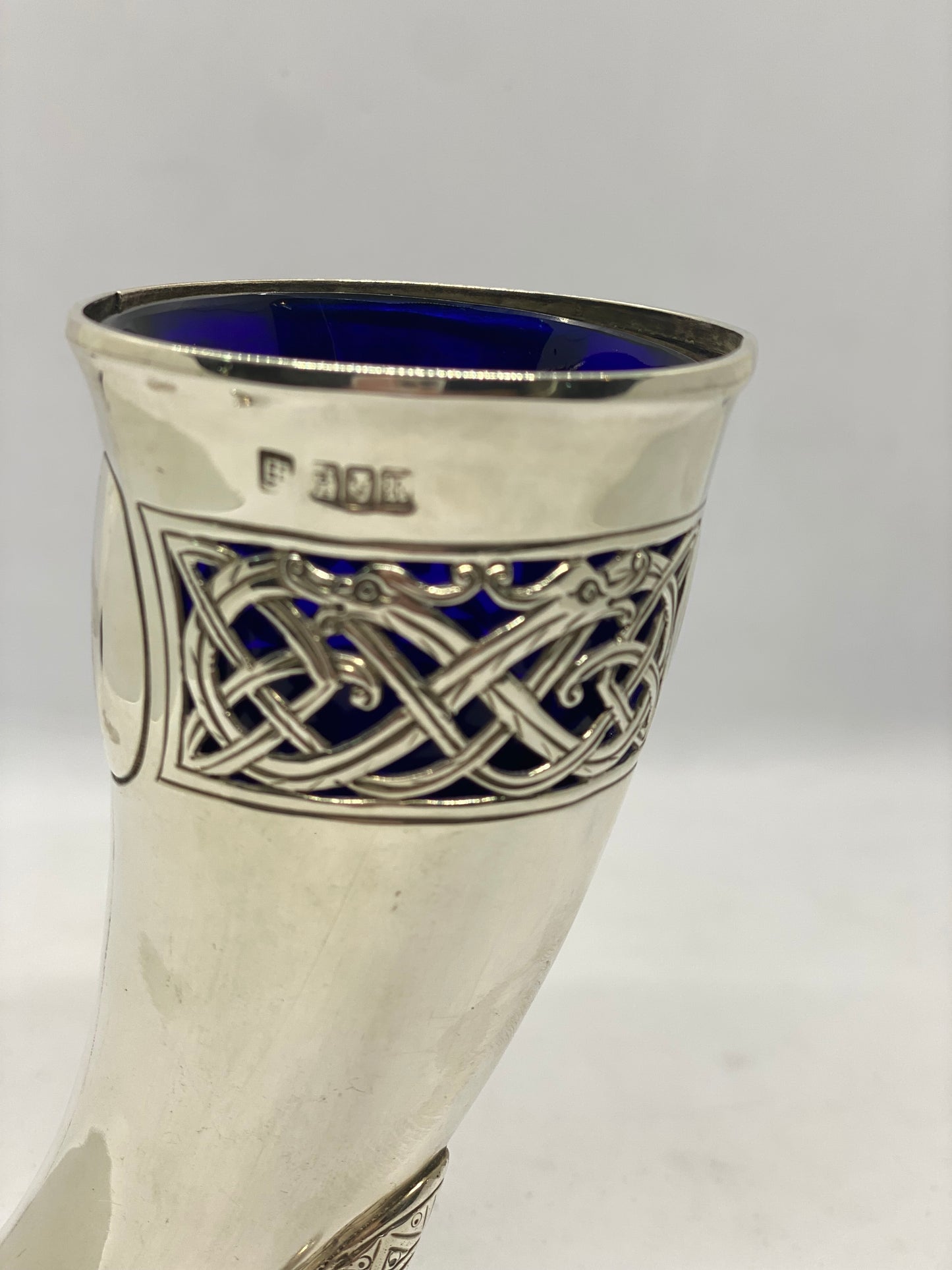 古董纯银都柏林聚宝盆花瓶,标记为 1912 年