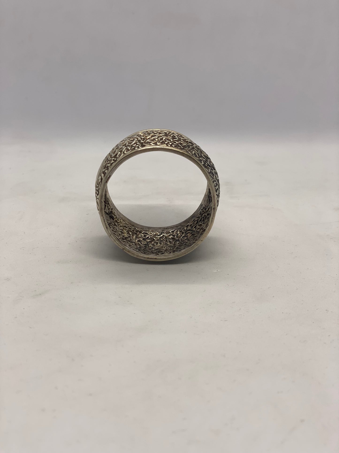 Anillo de servilleta de plata de la India colonial