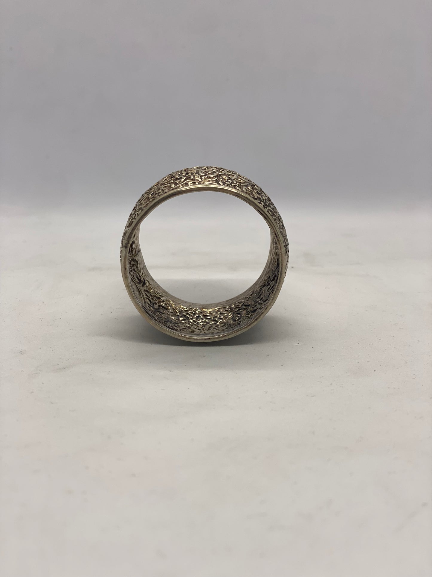 Anillo de servilleta de plata de la India colonial