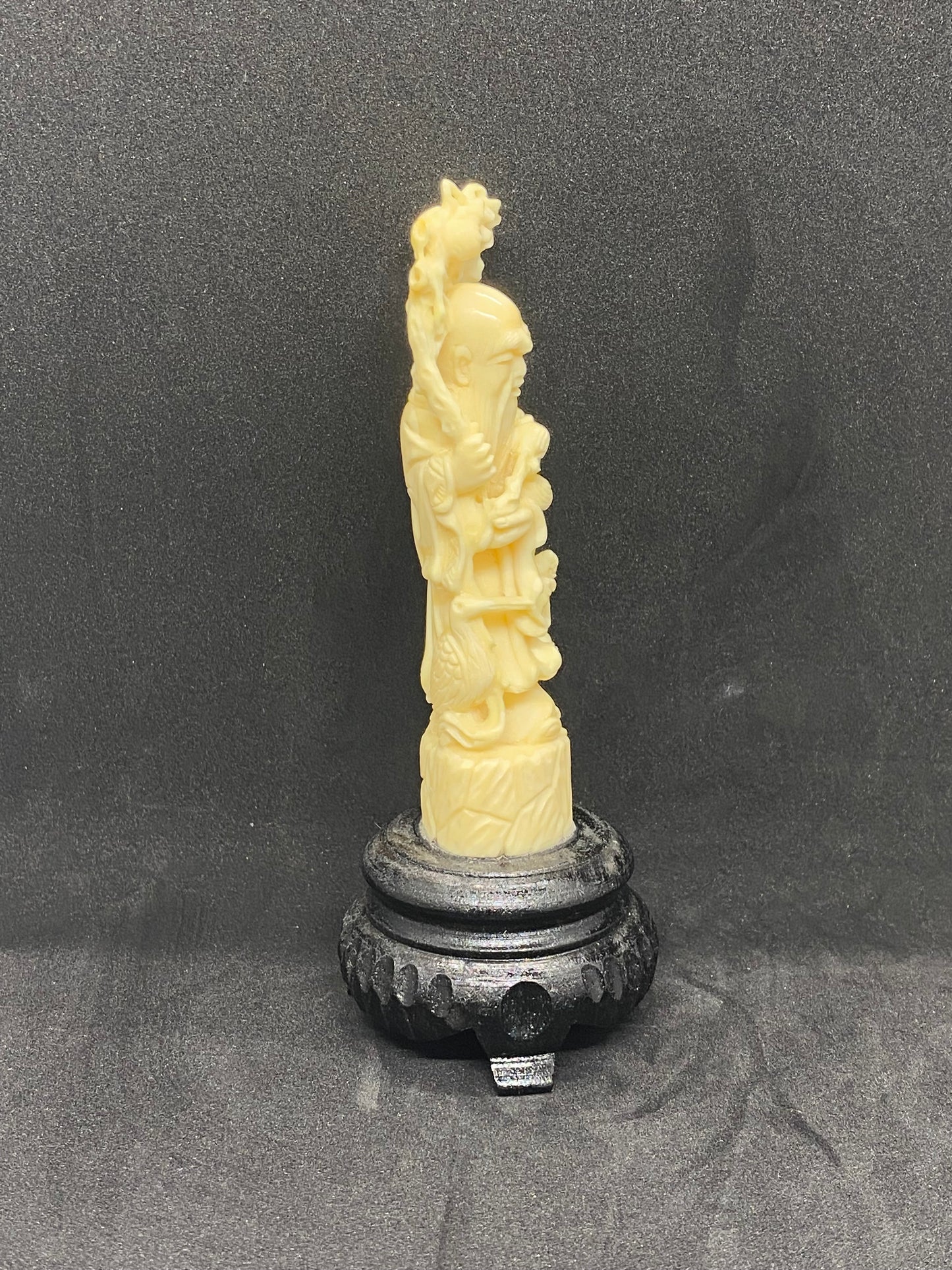 古董象牙寿老像,手捧寿桃和小孩