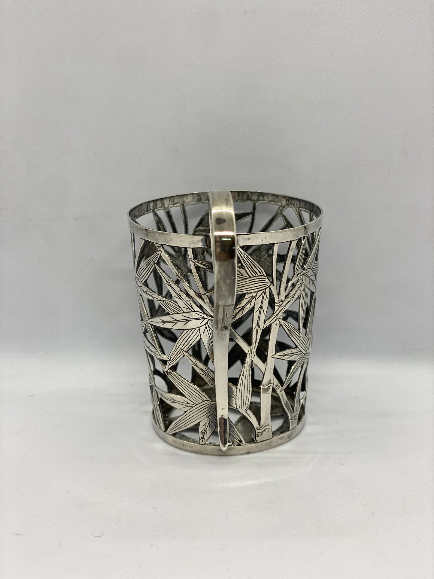 Copa de plata china de exportación antigua con diseño de bambú reticulado