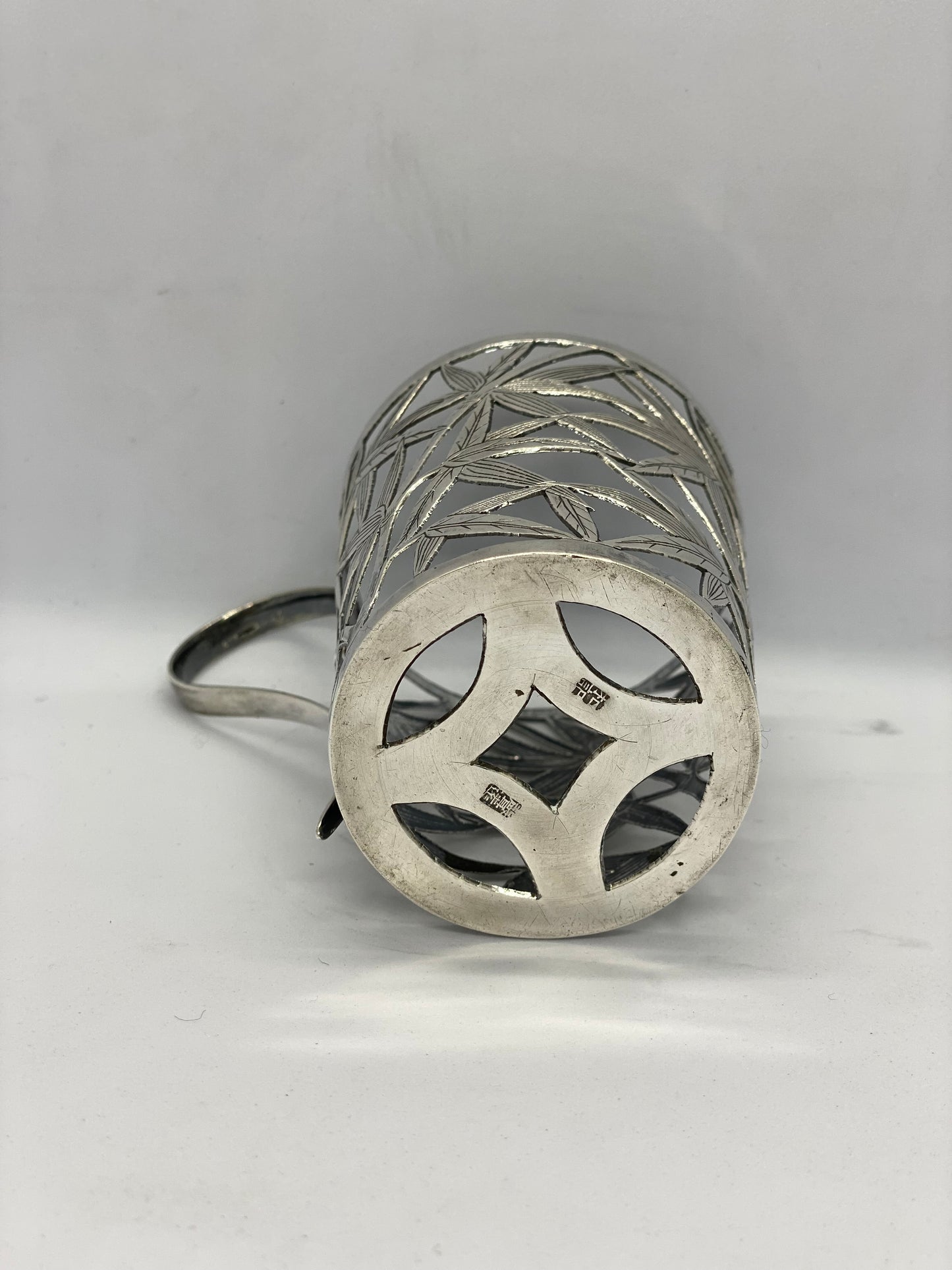 Copa de plata china de exportación antigua con diseño de bambú reticulado