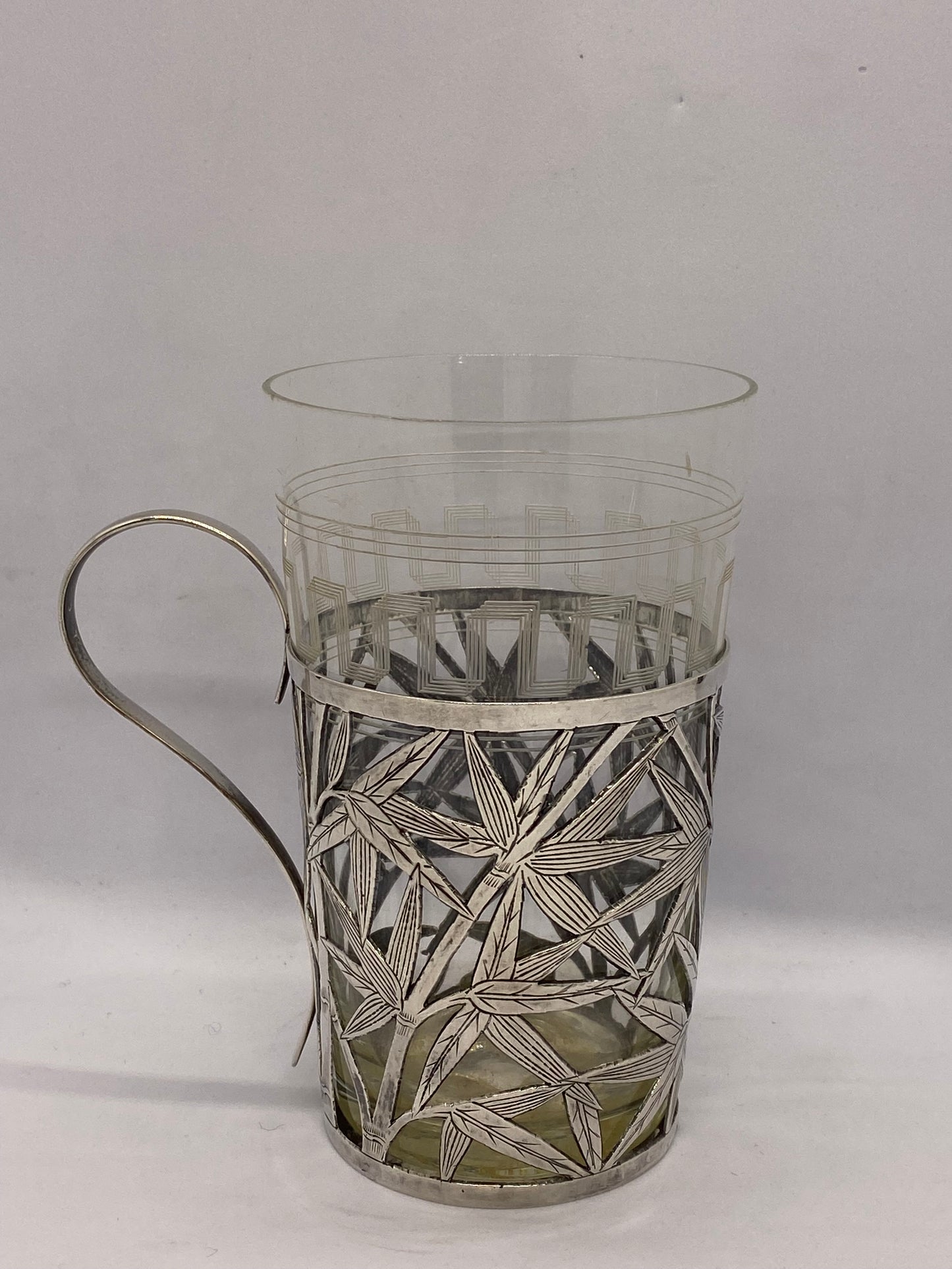 Copa de plata china de exportación antigua con diseño de bambú reticulado