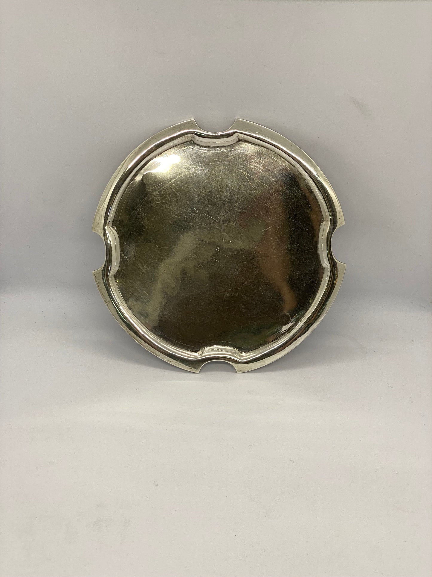 Juego de cóctel Luen Hing de plata china antigua con coctelera, 6 vasos de chupito y bandeja