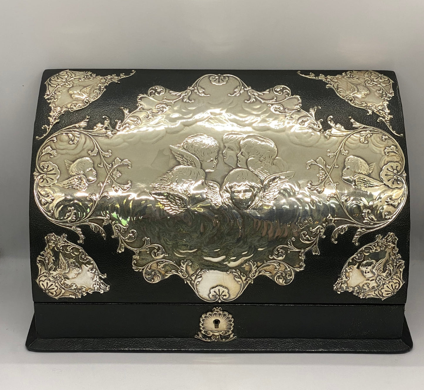 Organizador de escritorio William Comyns del siglo XIX