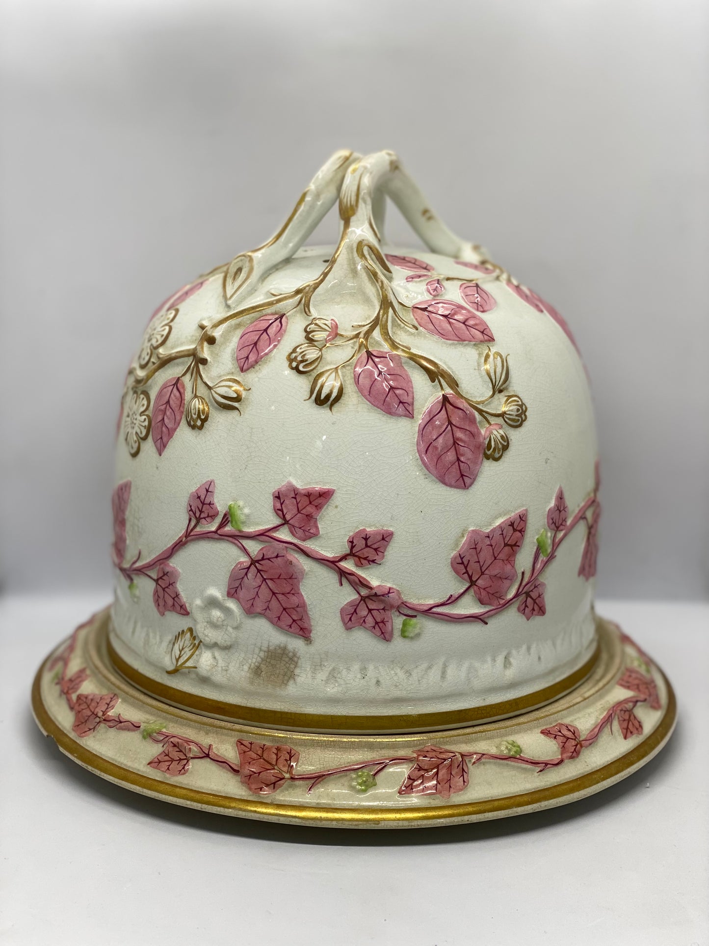 Preciosa cúpula de queso rosa y blanca del siglo XIX