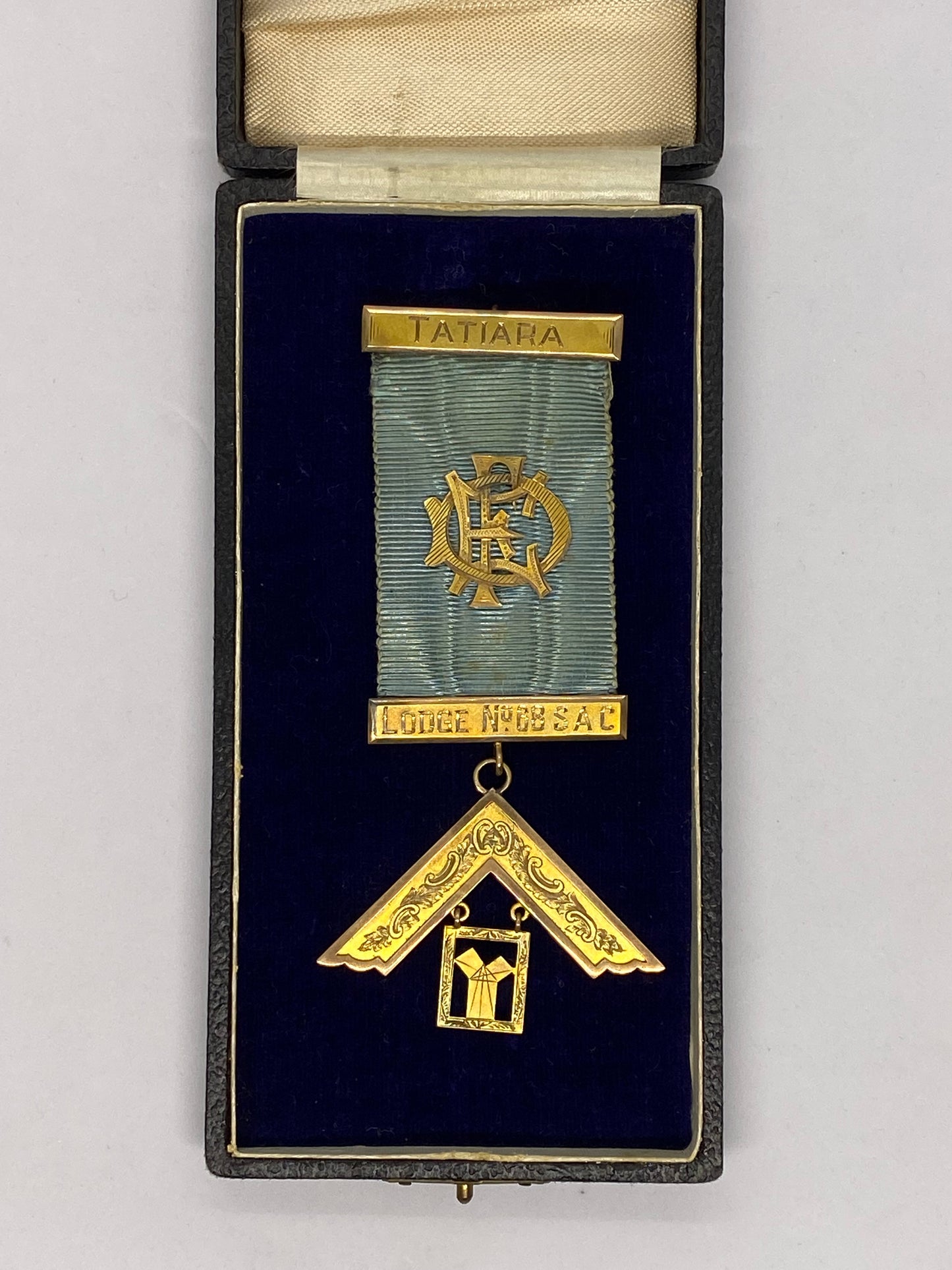罕见单一所有者澳大利亚共济会收藏品,含 9ct 金牌,约 1954 年