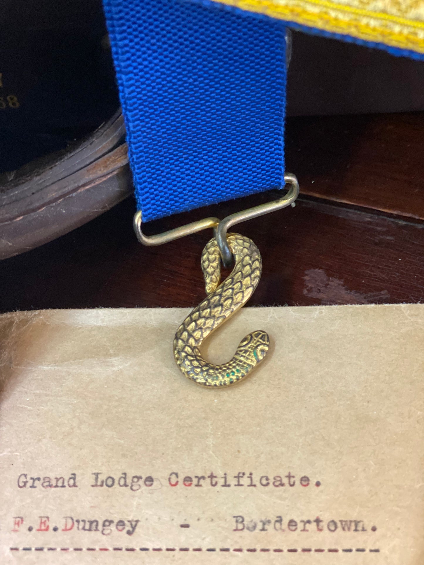 罕见单一所有者澳大利亚共济会收藏品,含 9ct 金牌,约 1954 年