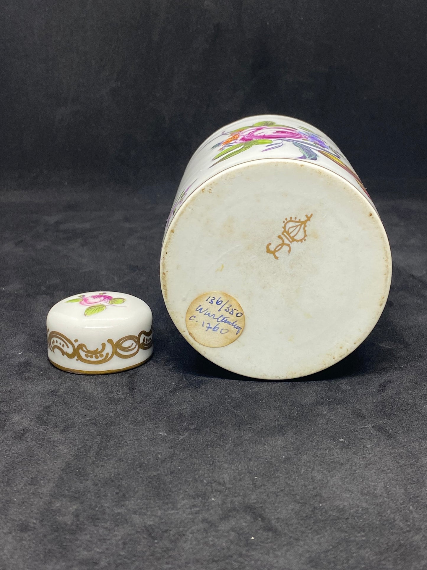 Late 18th Century German Ludwigsburg Porcelain Tea Caddy