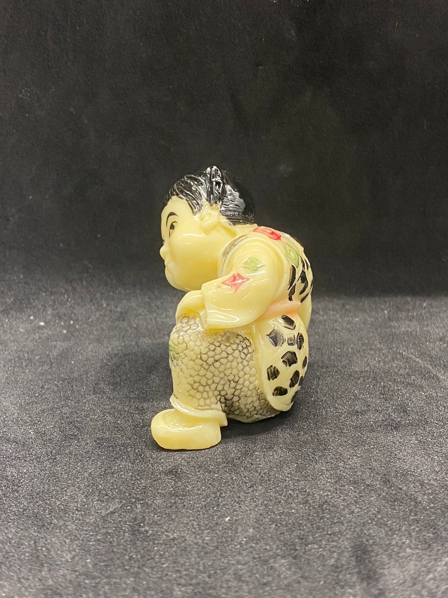 顽皮的中国复古组合雕像 (1/4)