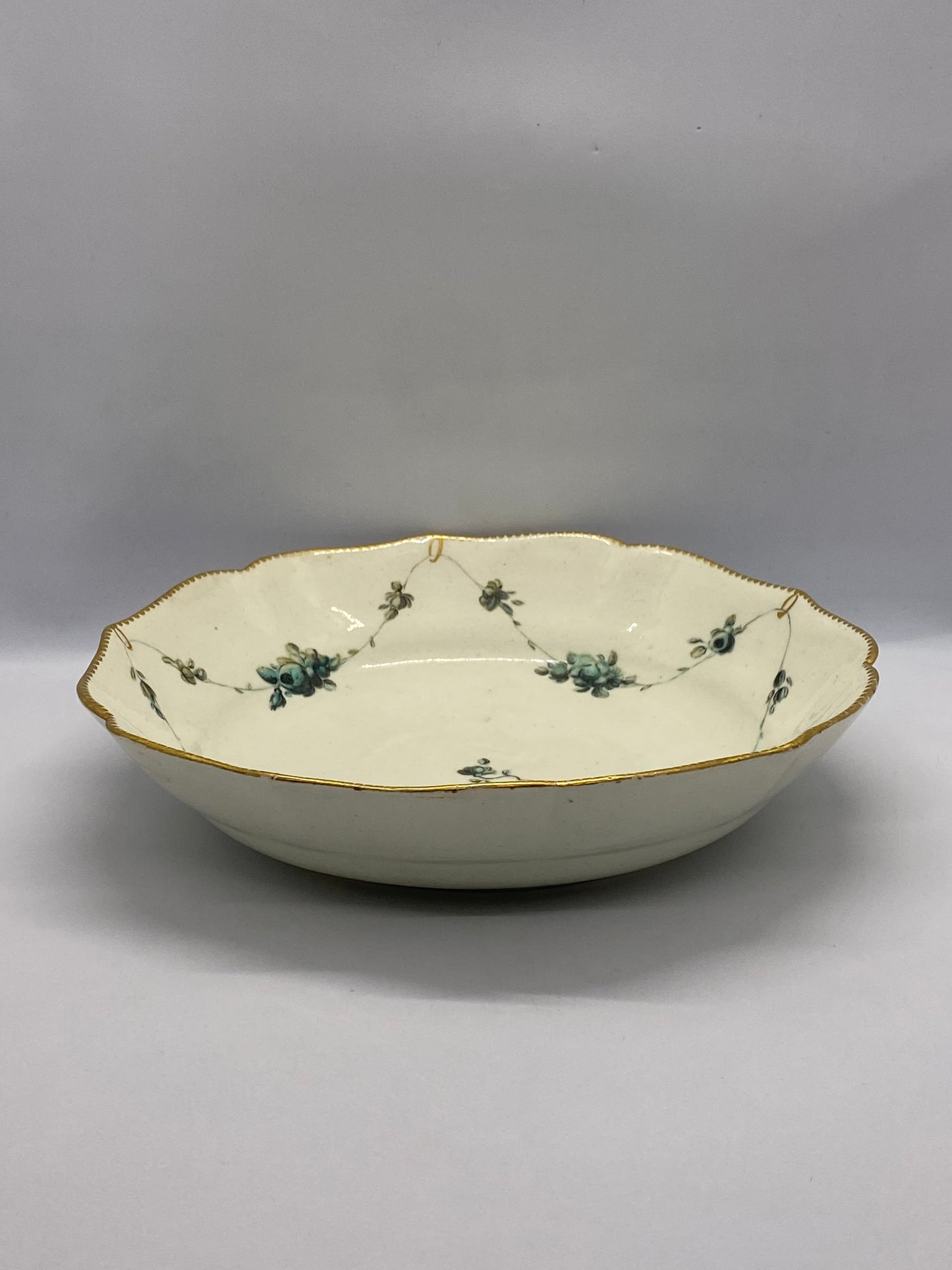 Rare Georgian Chelsea-Derby Gilt and Porcelain Serving Bowl c. 1770-83