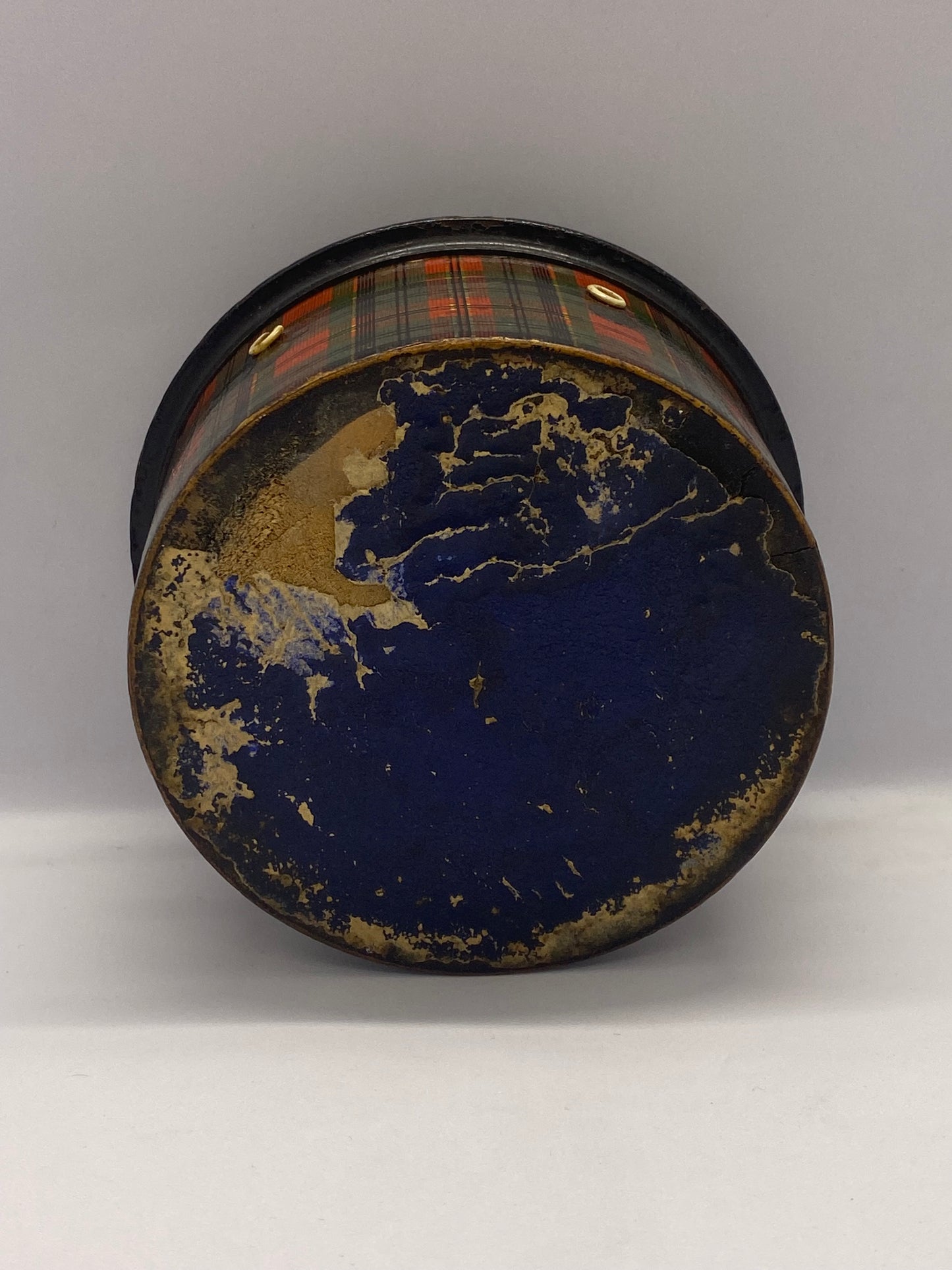 Rara caja de costura victoriana de tartán en conmemoración de Robert Burns