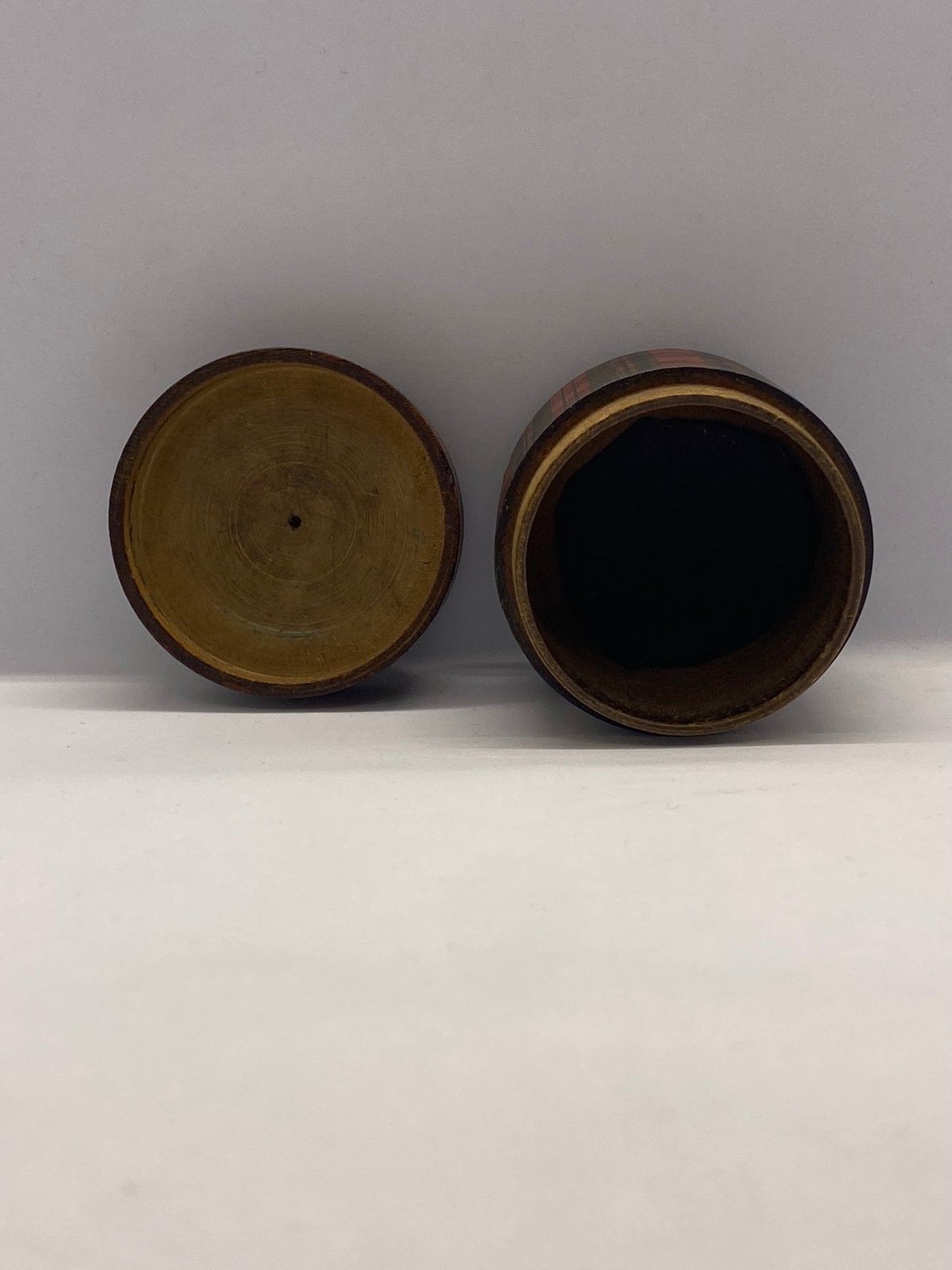 Caja con tapa para guardar cerillas y artículos para dormir de tartán victoriano del siglo XIX, diseño Príncipe Charlie