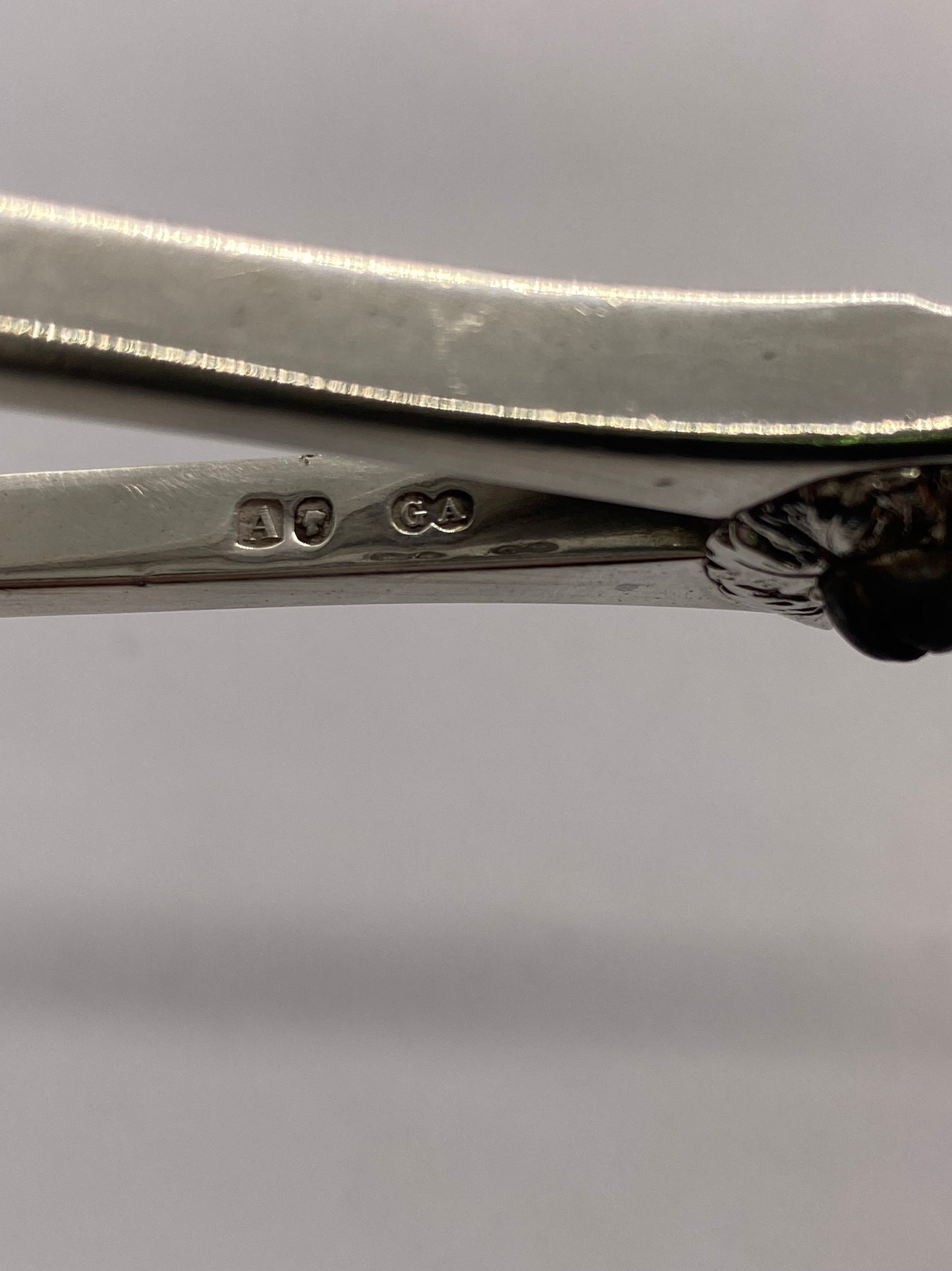 Tijeras victorianas antiguas de plata de ley para uvas, Chawner & Co (época de George Adams), Londres, 1876