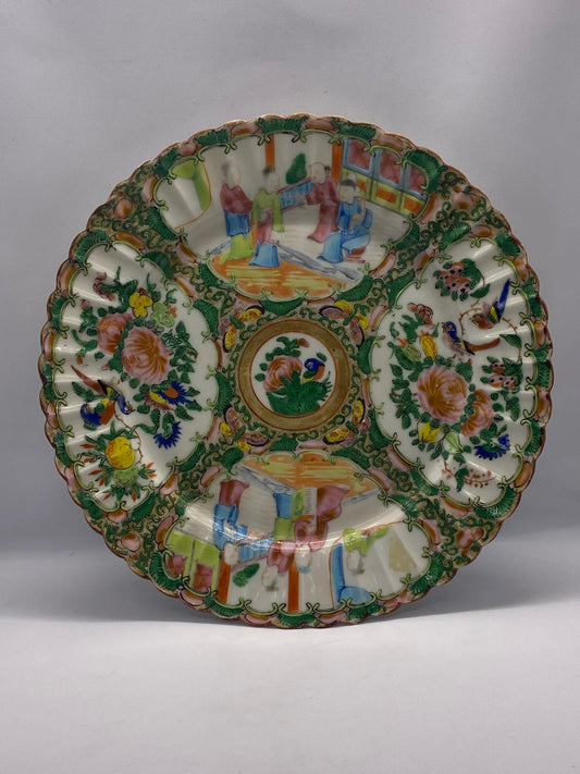 Mid to late 19th Century Canton Rose Medallion Plate