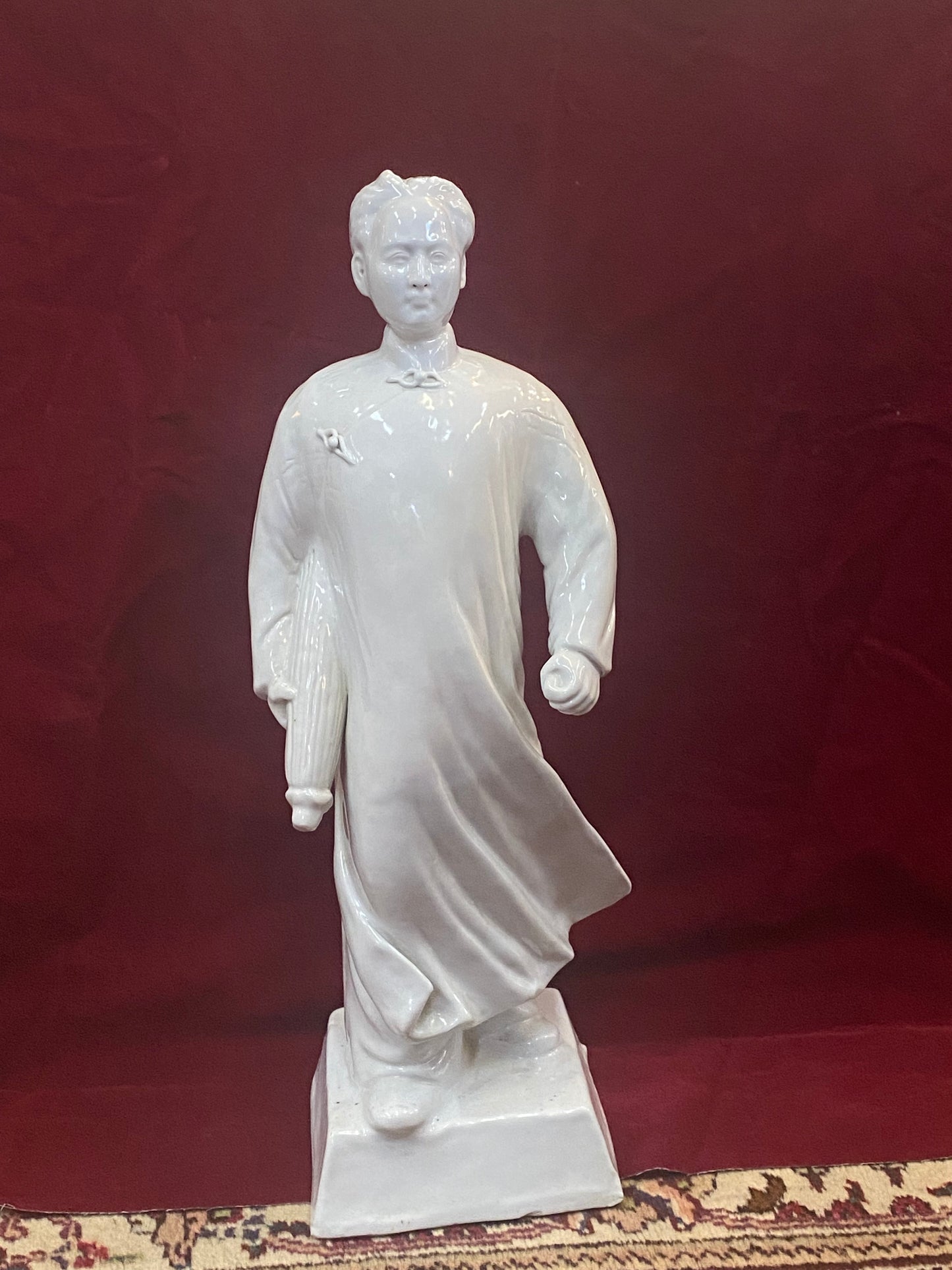 Estatua del joven Mao Dehua o Blanc de Chine de la época de la Revolución Cultural de los años 60