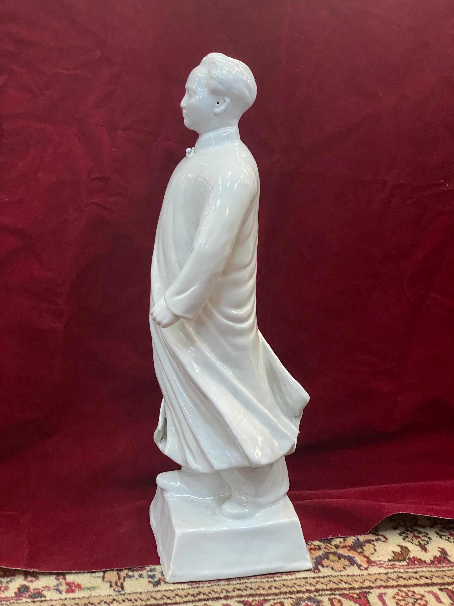 Estatua del joven Mao Dehua o Blanc de Chine de la época de la Revolución Cultural de los años 60