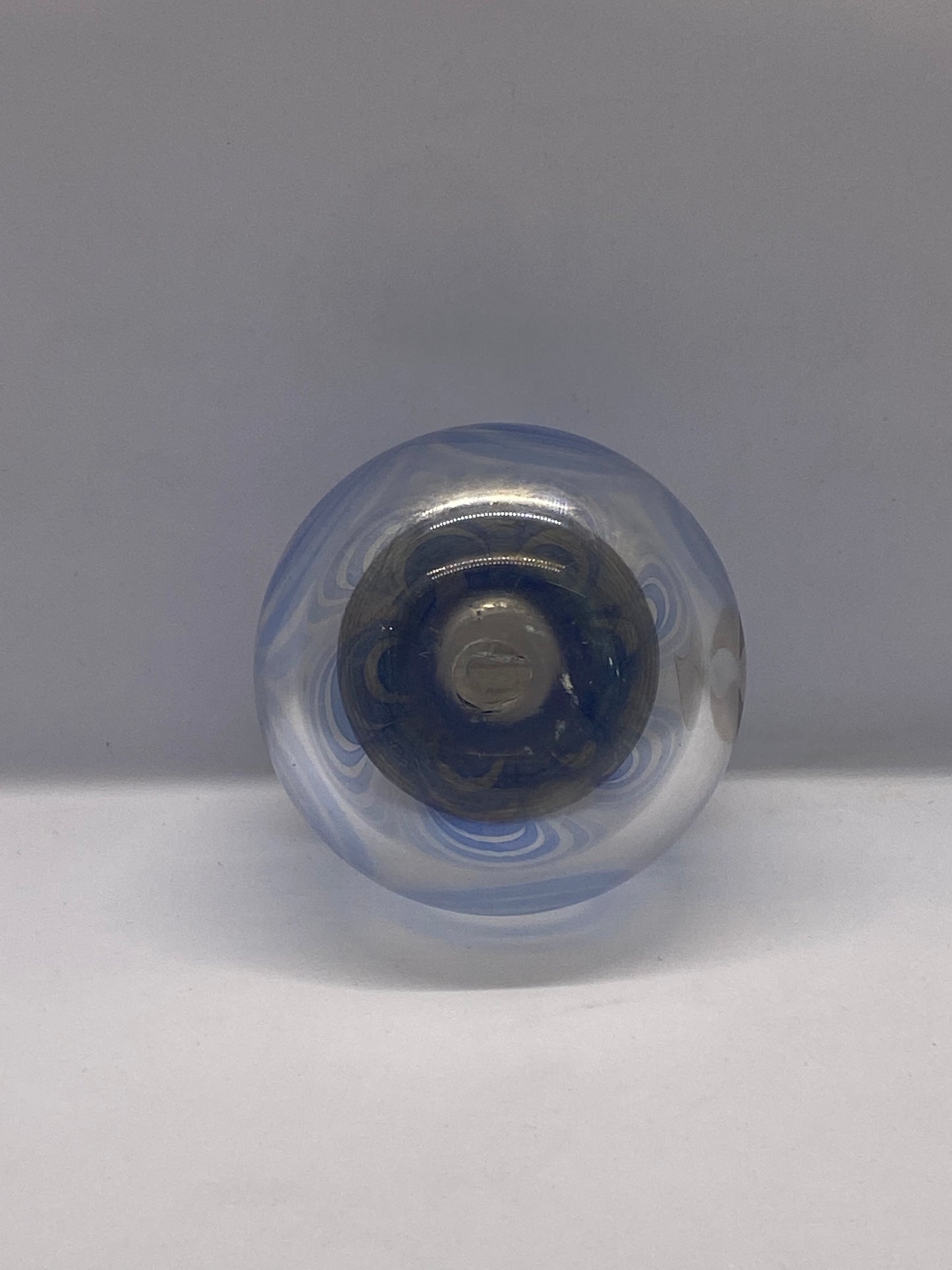 Portacerillas/encendedor británico vintage con vidrio soplado a mano y borde de plata esterlina