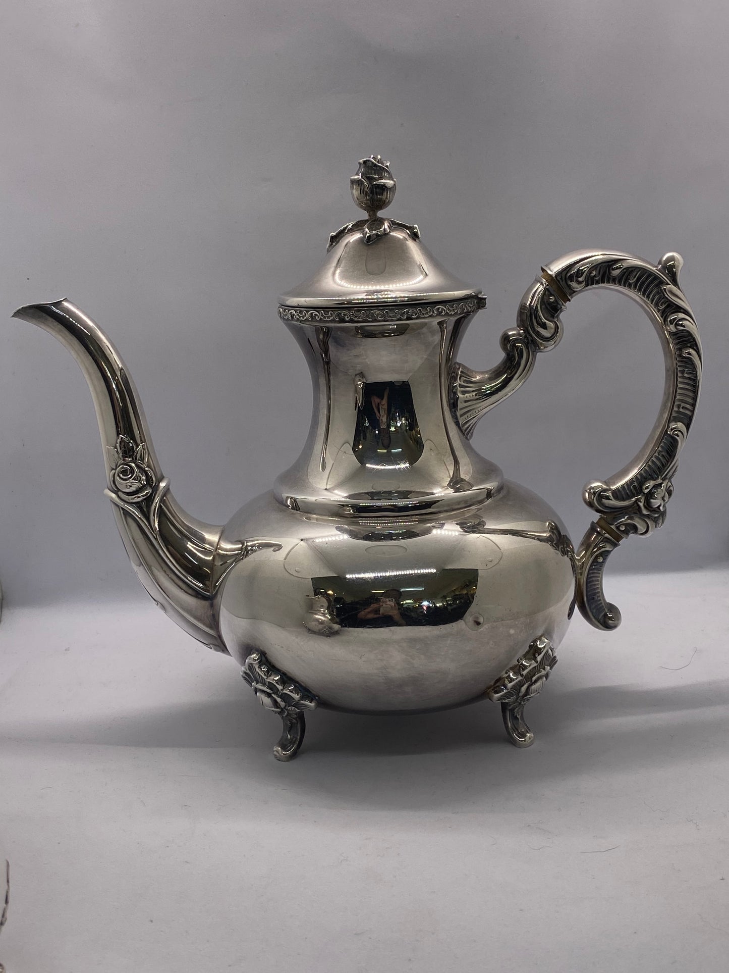 Impresionante juego de té de 4 piezas en plata de ley de Emil Hermann