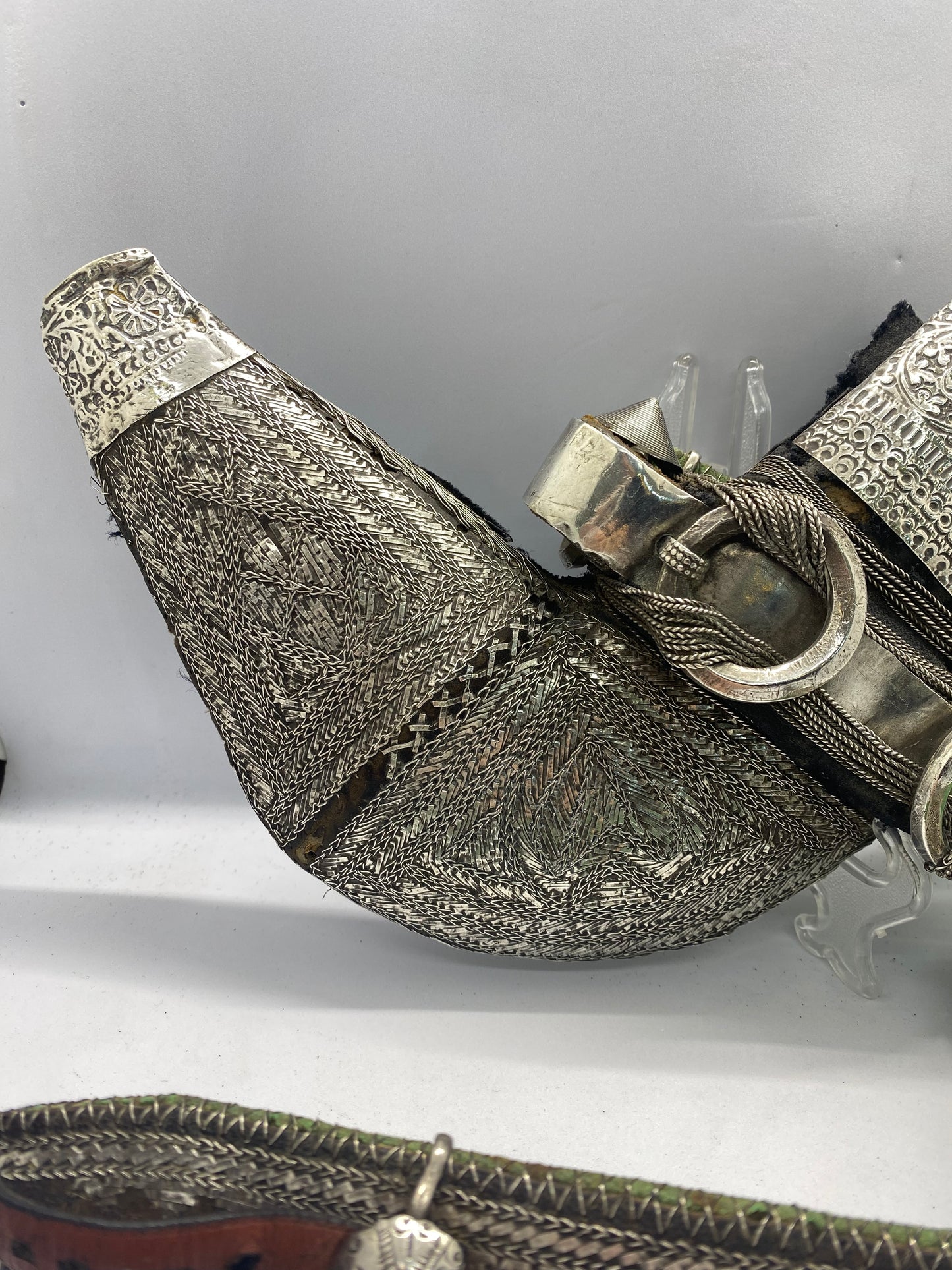 Daga ceremonial Khanjar antigua de plata y cuerno de Omán (Jambiya)